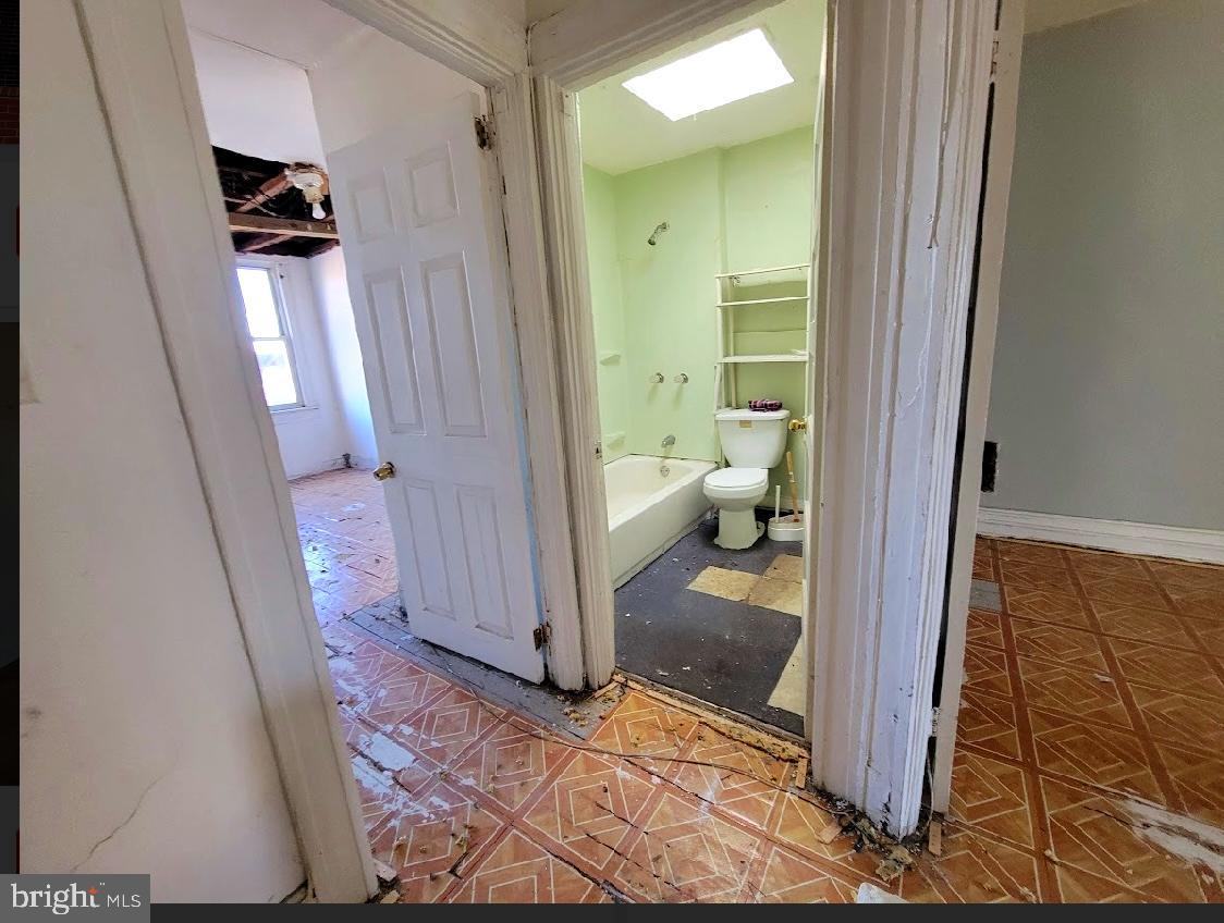 EAST BALTIMORE MIDWAY - Residential