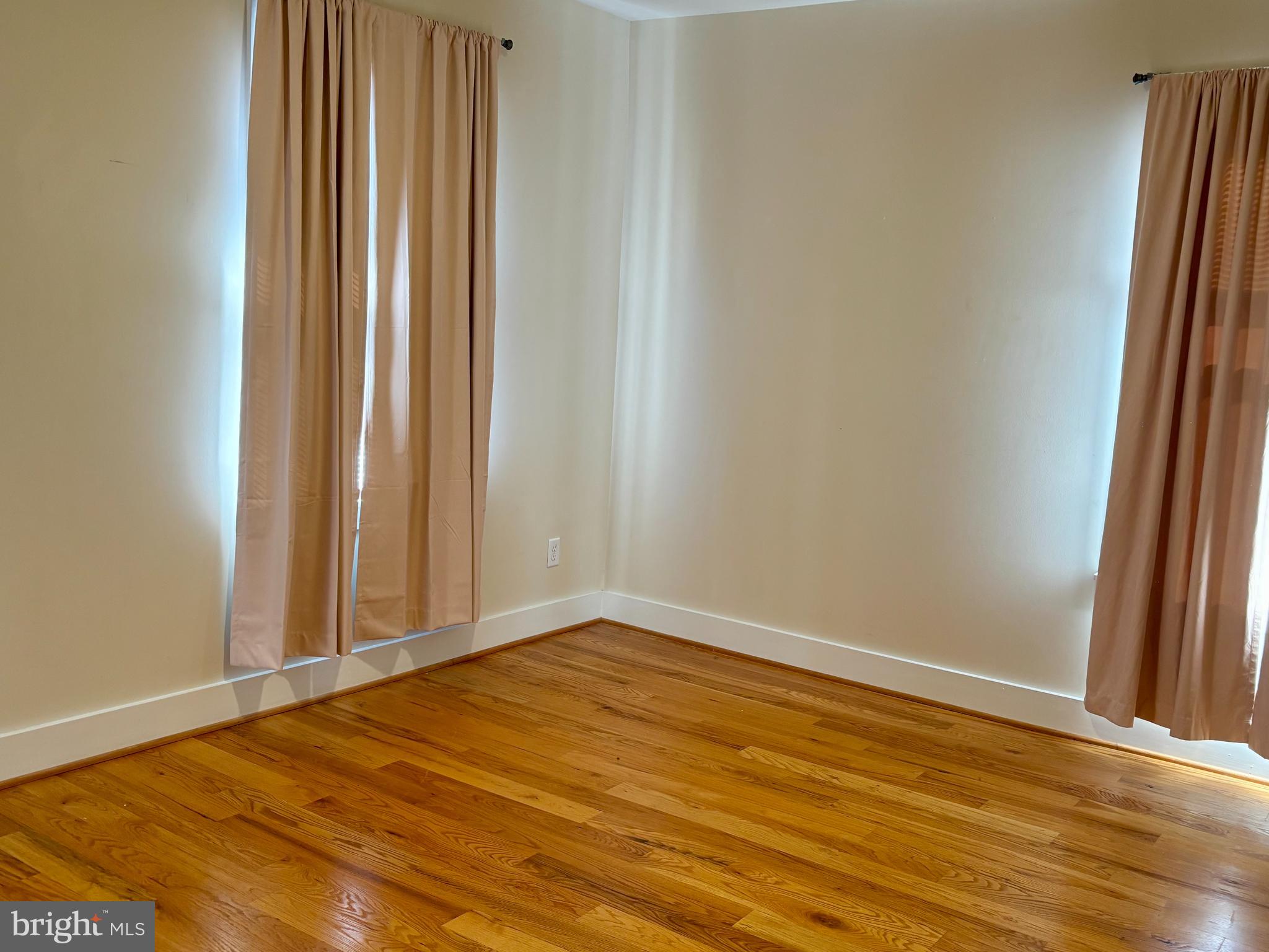 CENTREVILLE - Residential Lease