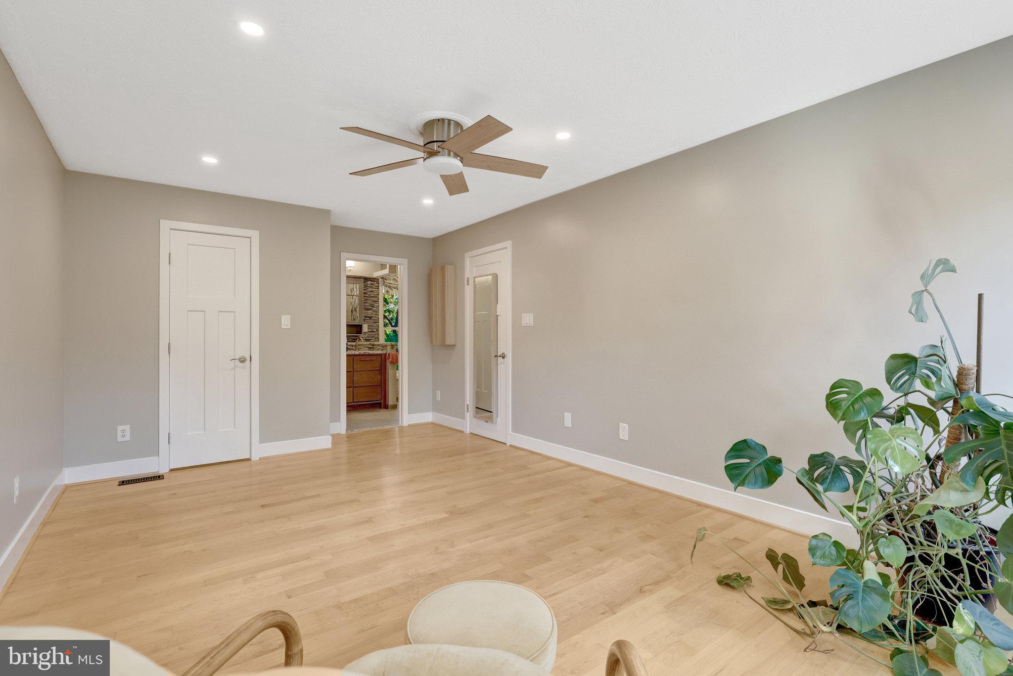 DEER FOREST - Residential Lease