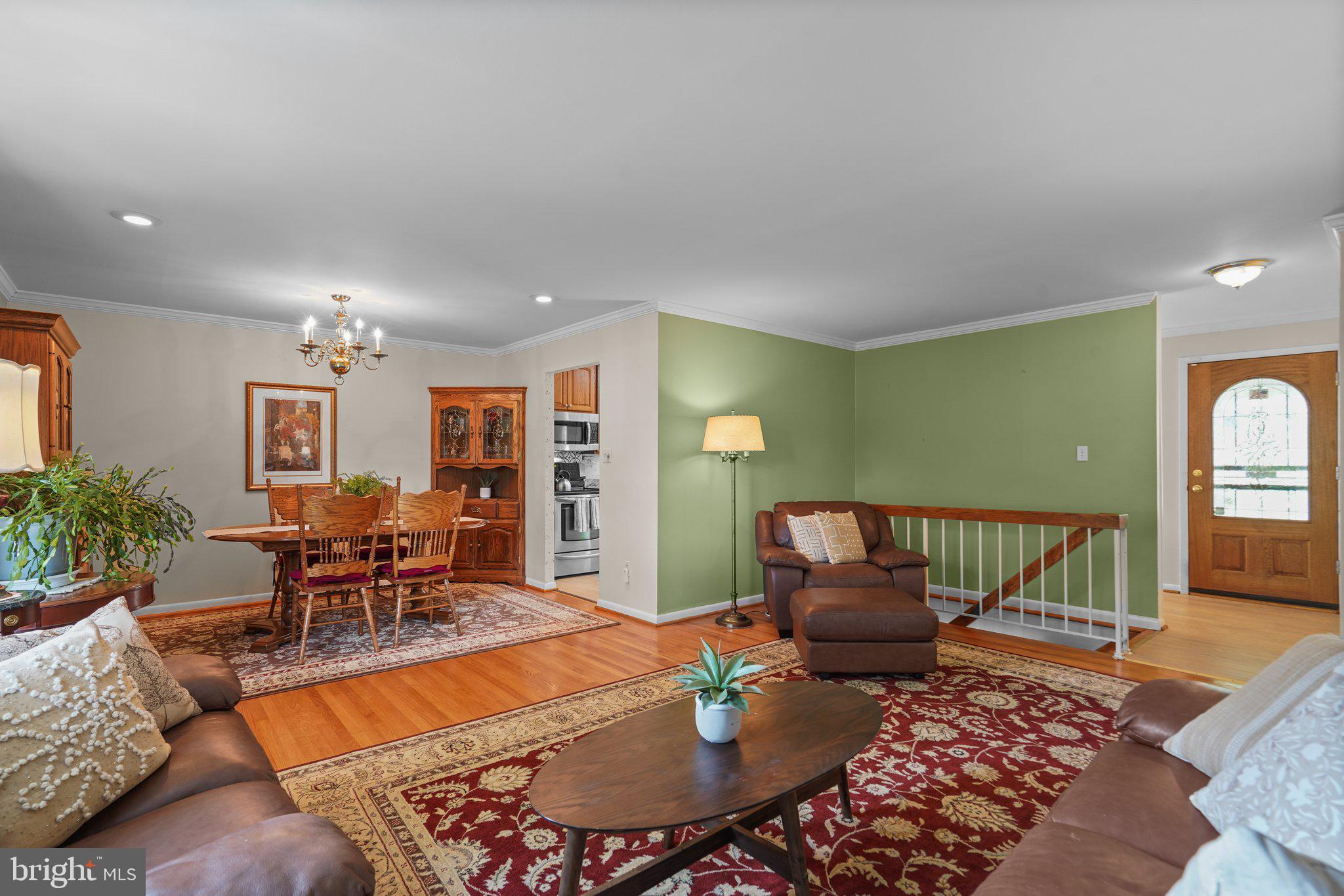 MANOR WOODS - Residential