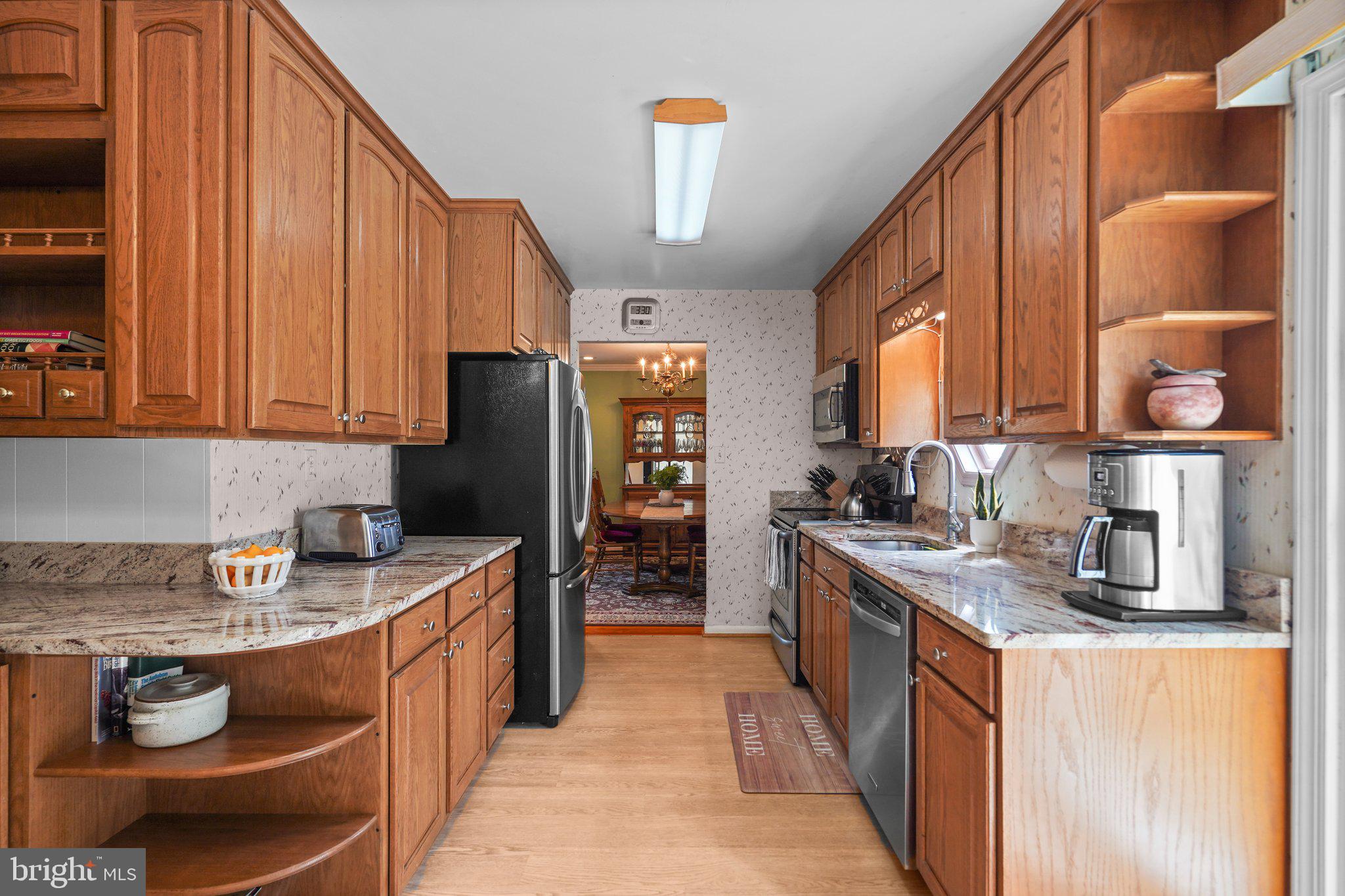 MANOR WOODS - Residential