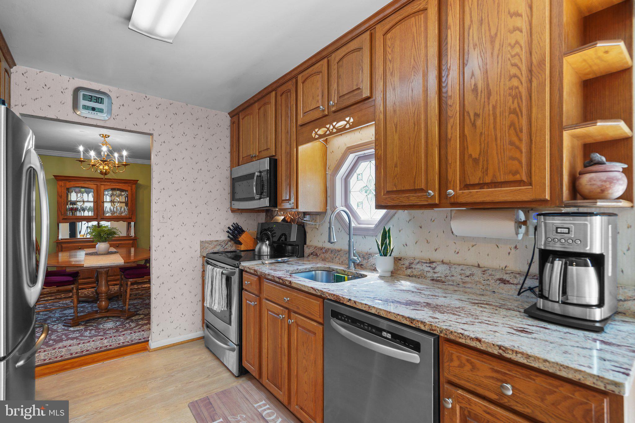 MANOR WOODS - Residential