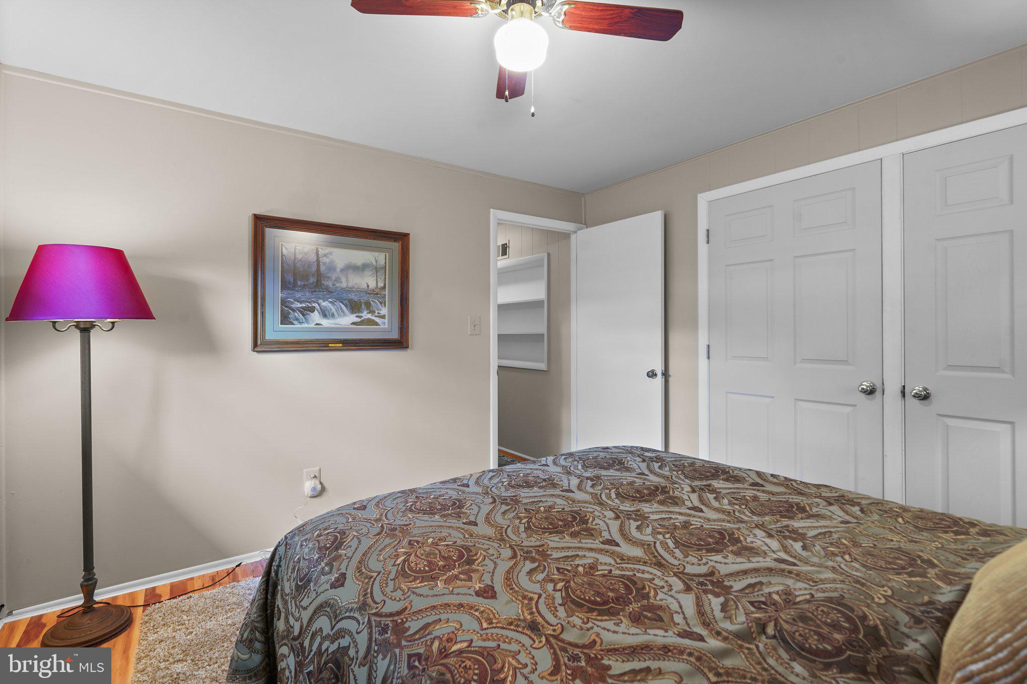 MANOR WOODS - Residential