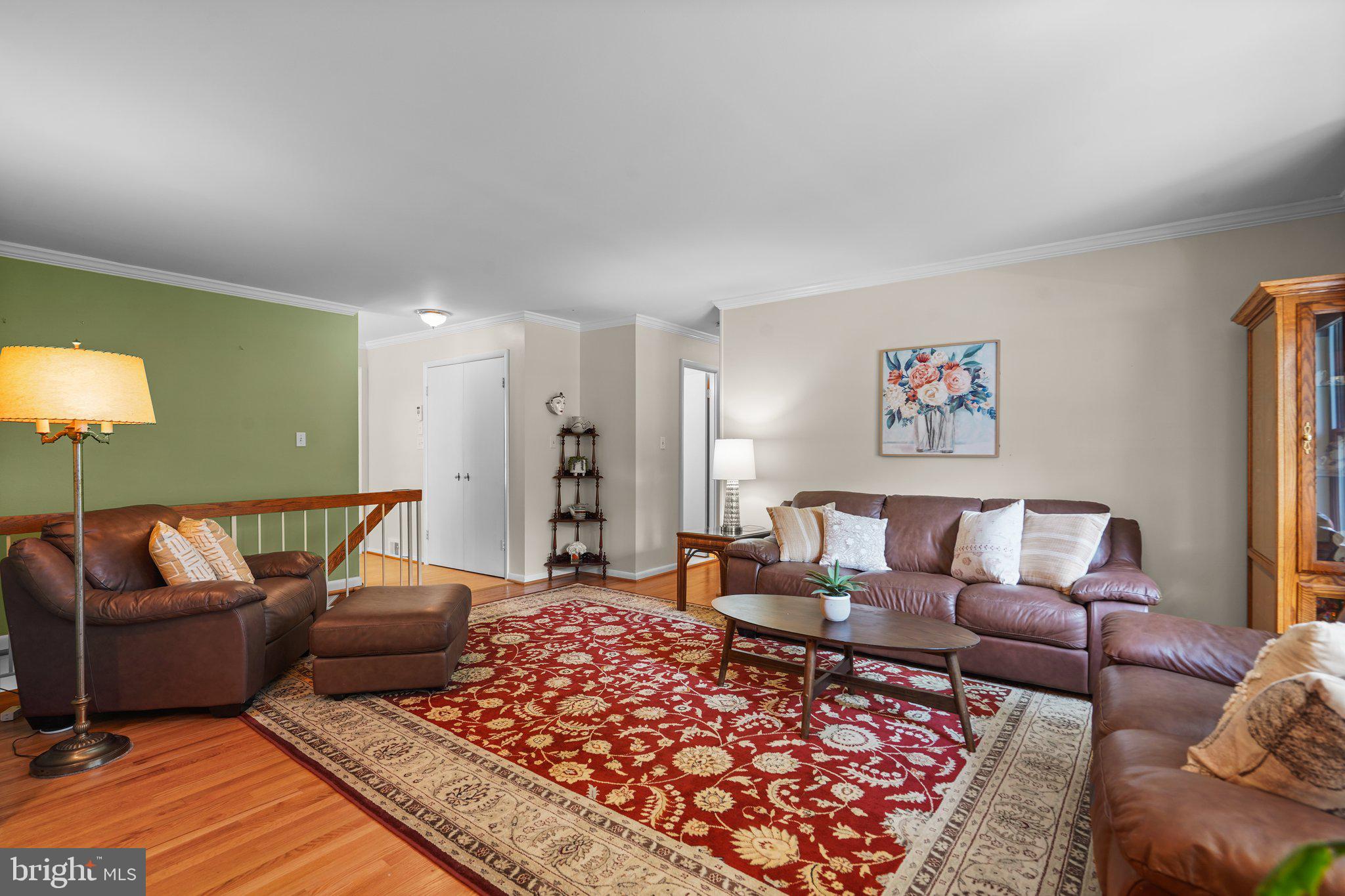 MANOR WOODS - Residential