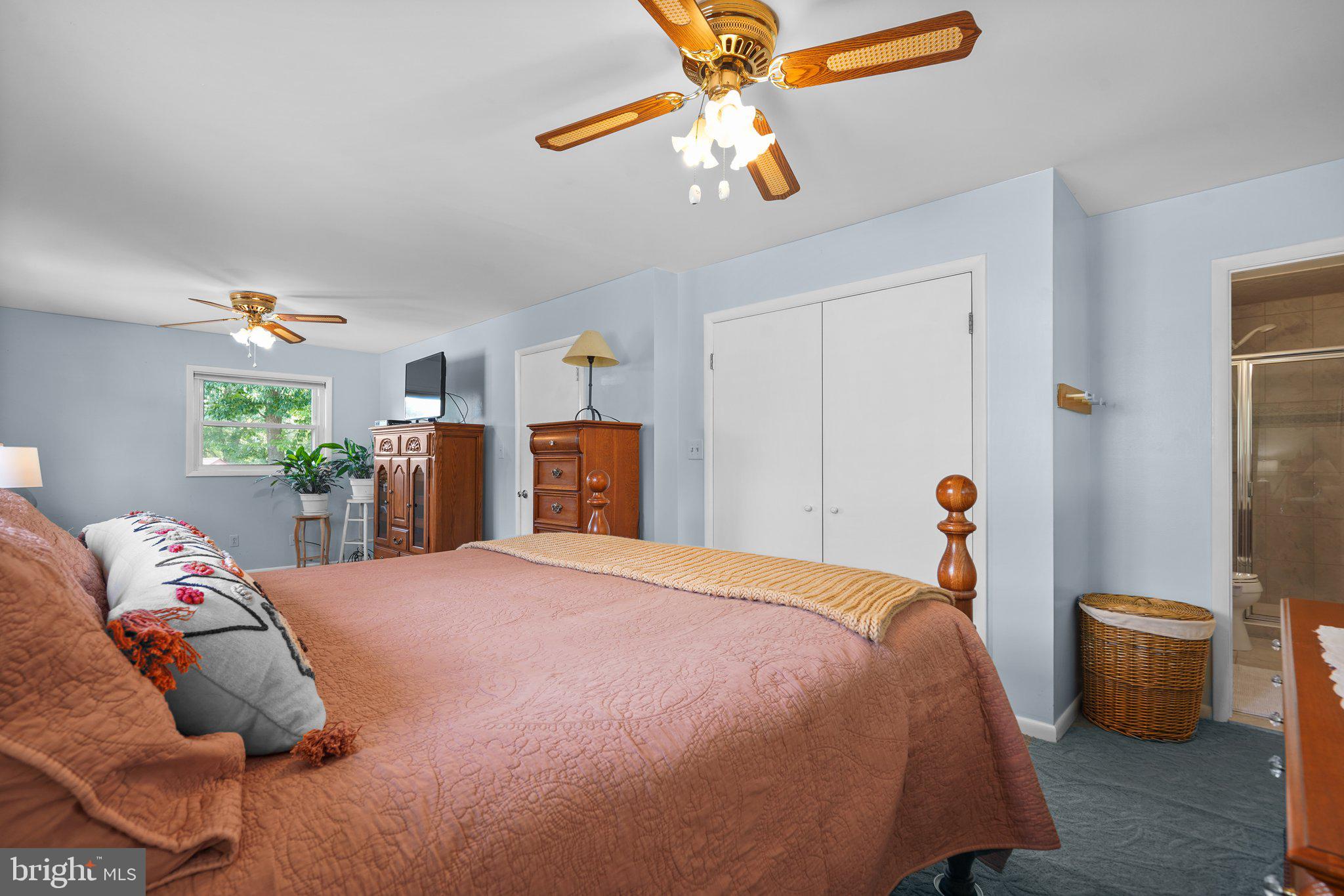 MANOR WOODS - Residential