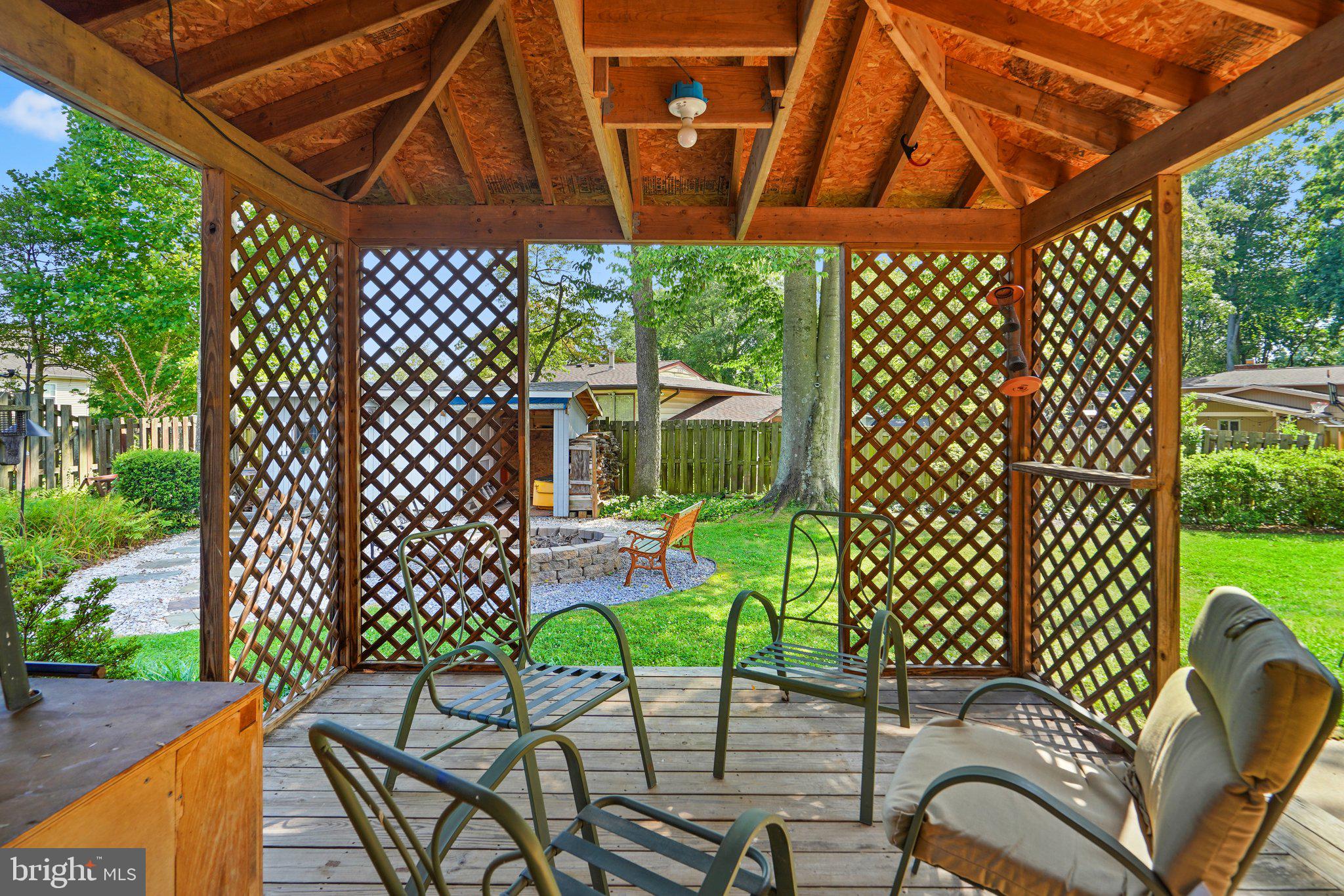 MANOR WOODS - Residential