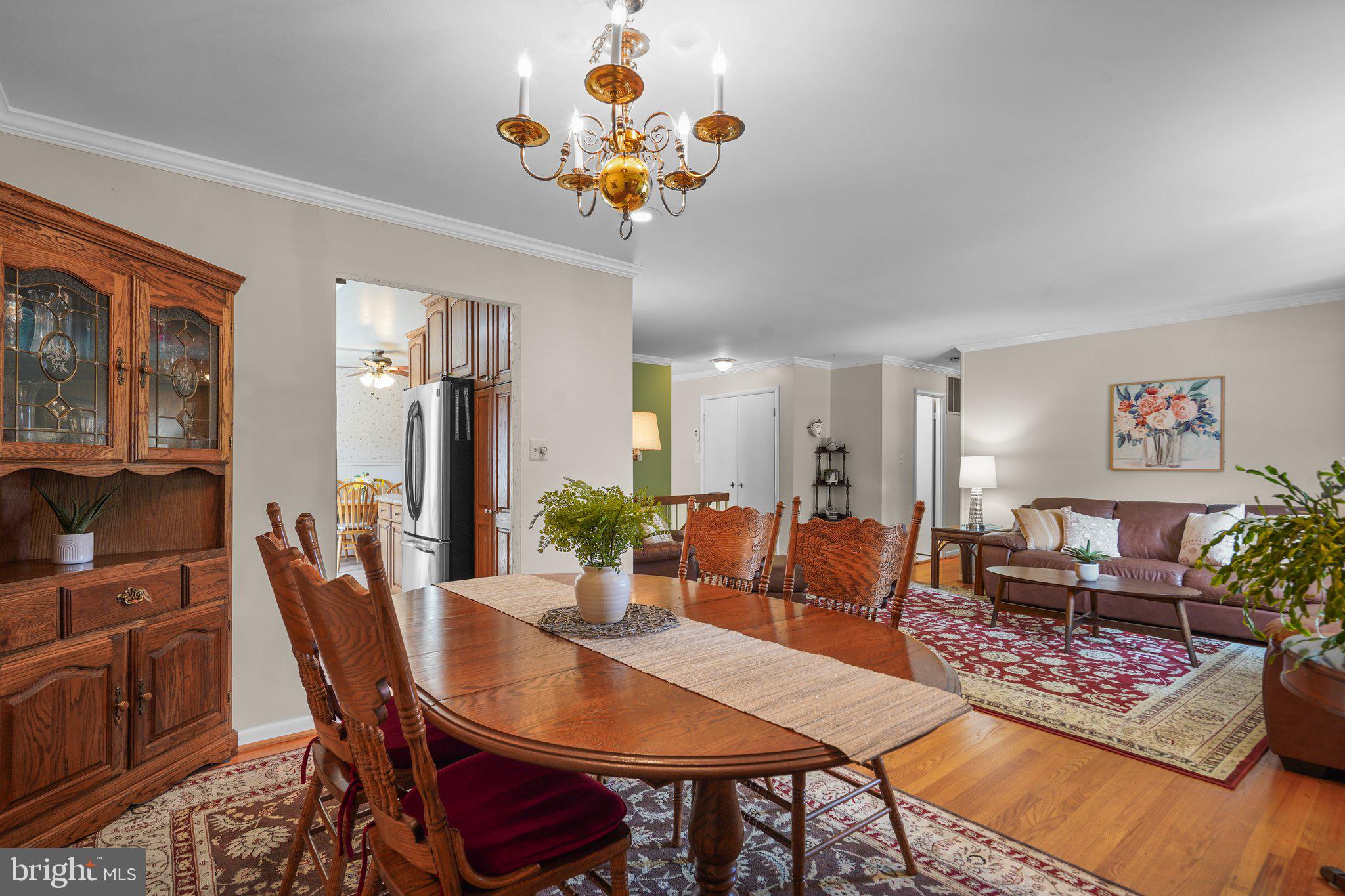 MANOR WOODS - Residential