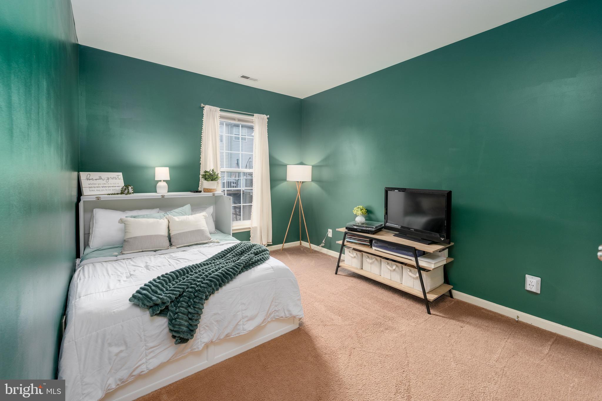 CARROLLWOOD MANOR - Residential