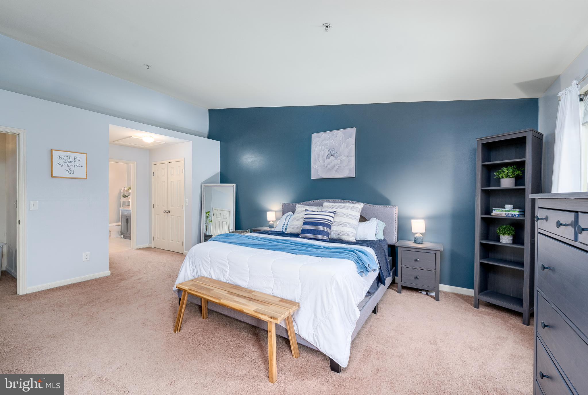 CARROLLWOOD MANOR - Residential