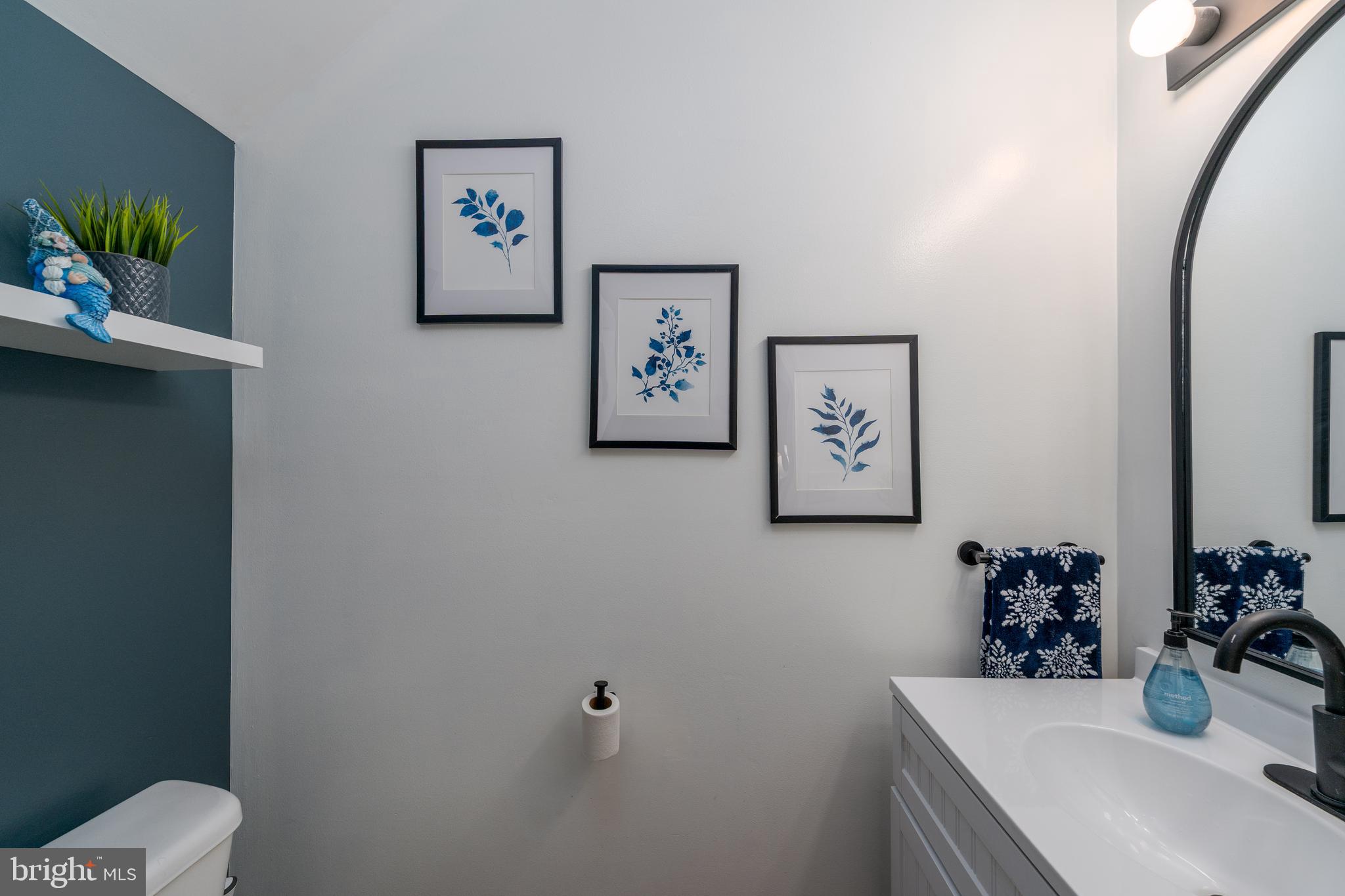 CARROLLWOOD MANOR - Residential