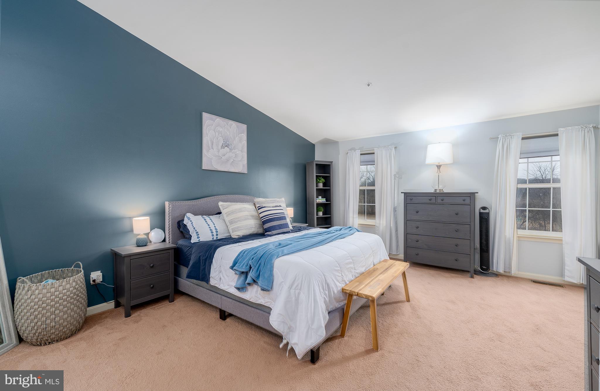 CARROLLWOOD MANOR - Residential