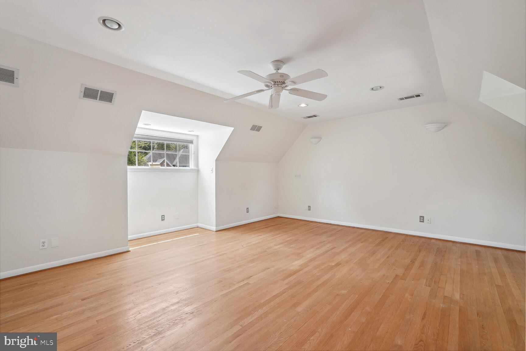 BURNING TREE ESTATES - Residential Lease