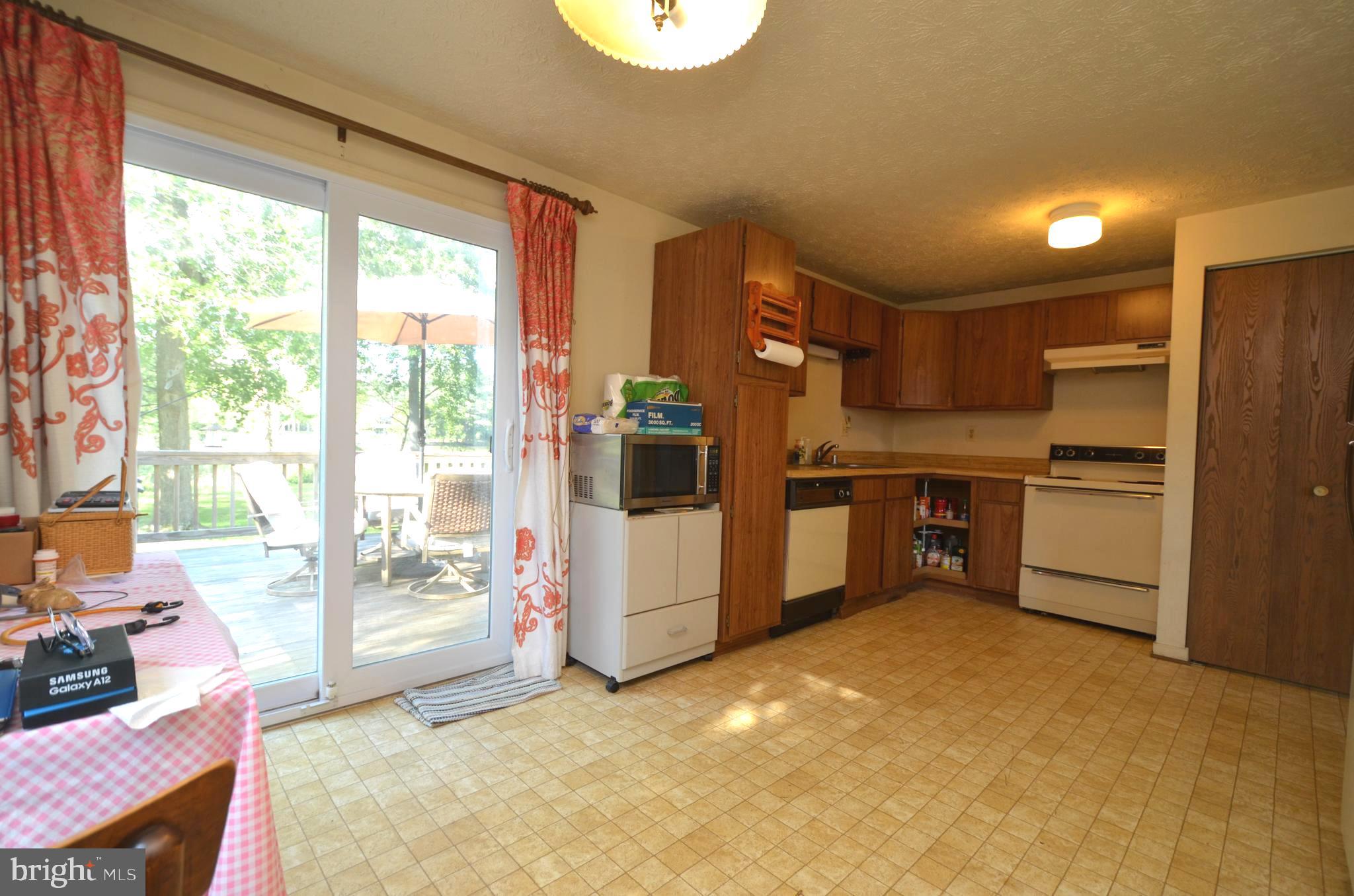 FRANKLIN MANOR - Residential