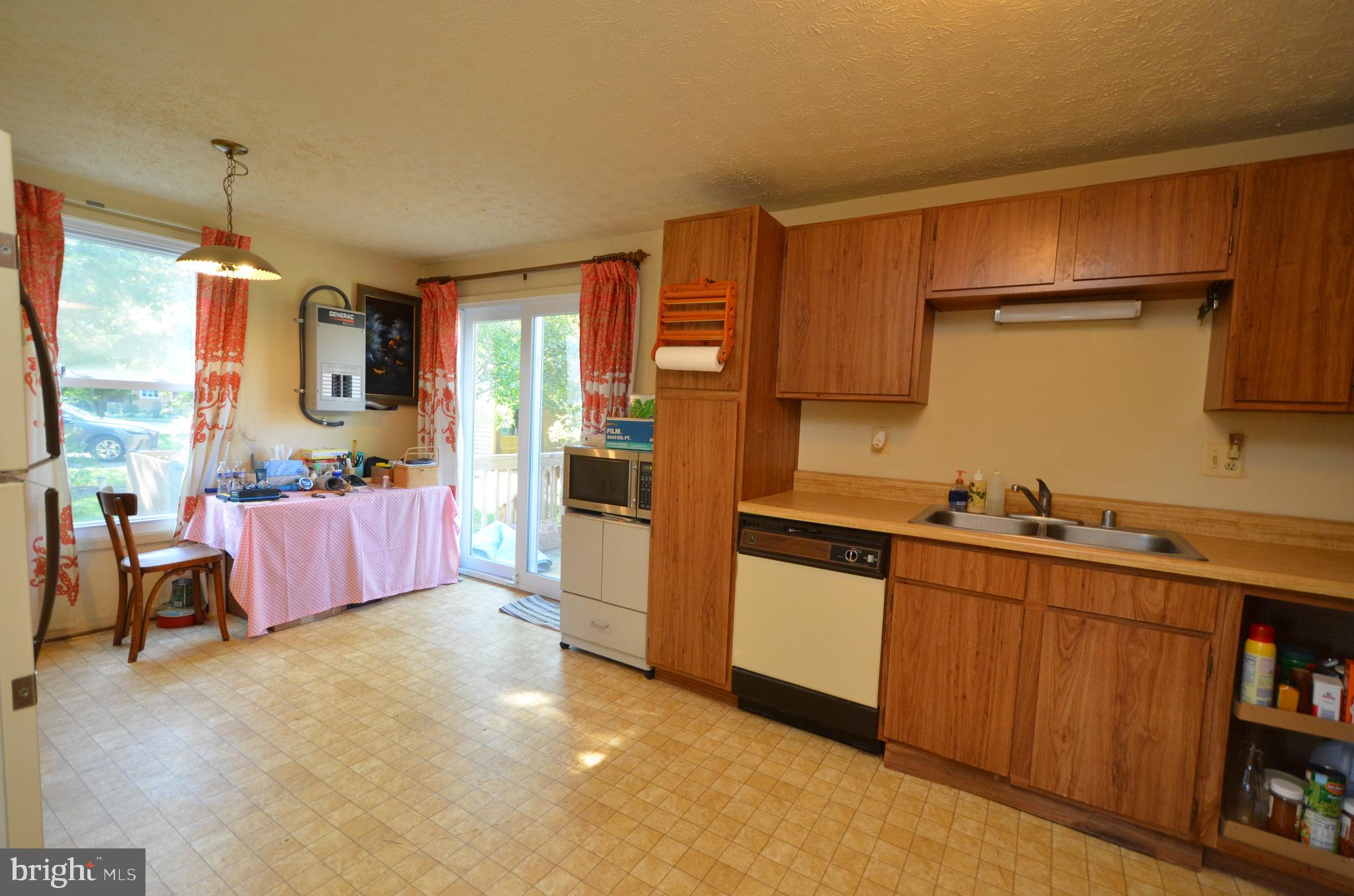 FRANKLIN MANOR - Residential