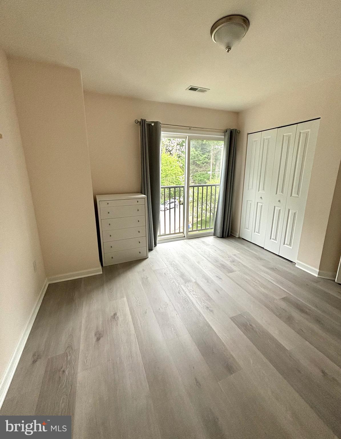 ROXBOROUGH - Residential Lease