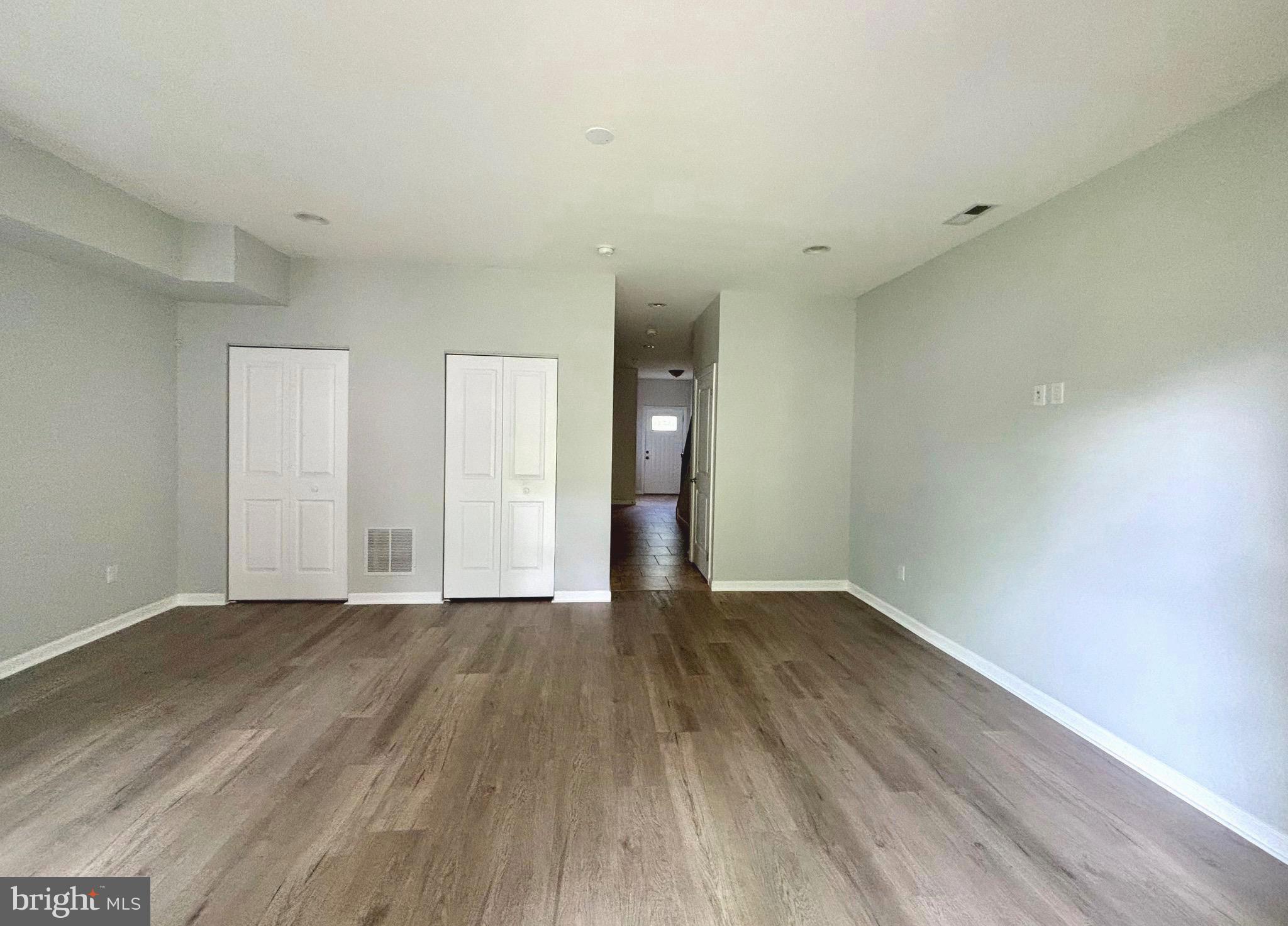 ROXBOROUGH - Residential Lease