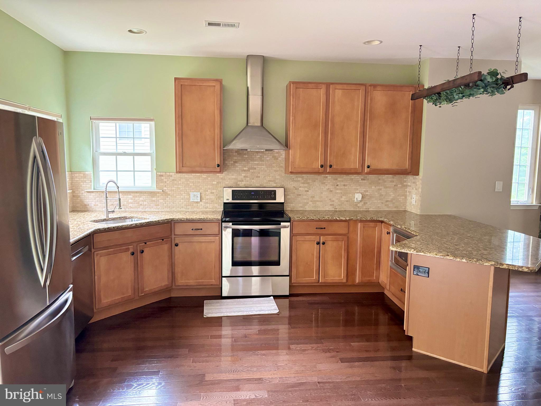 ROXBOROUGH - Residential Lease