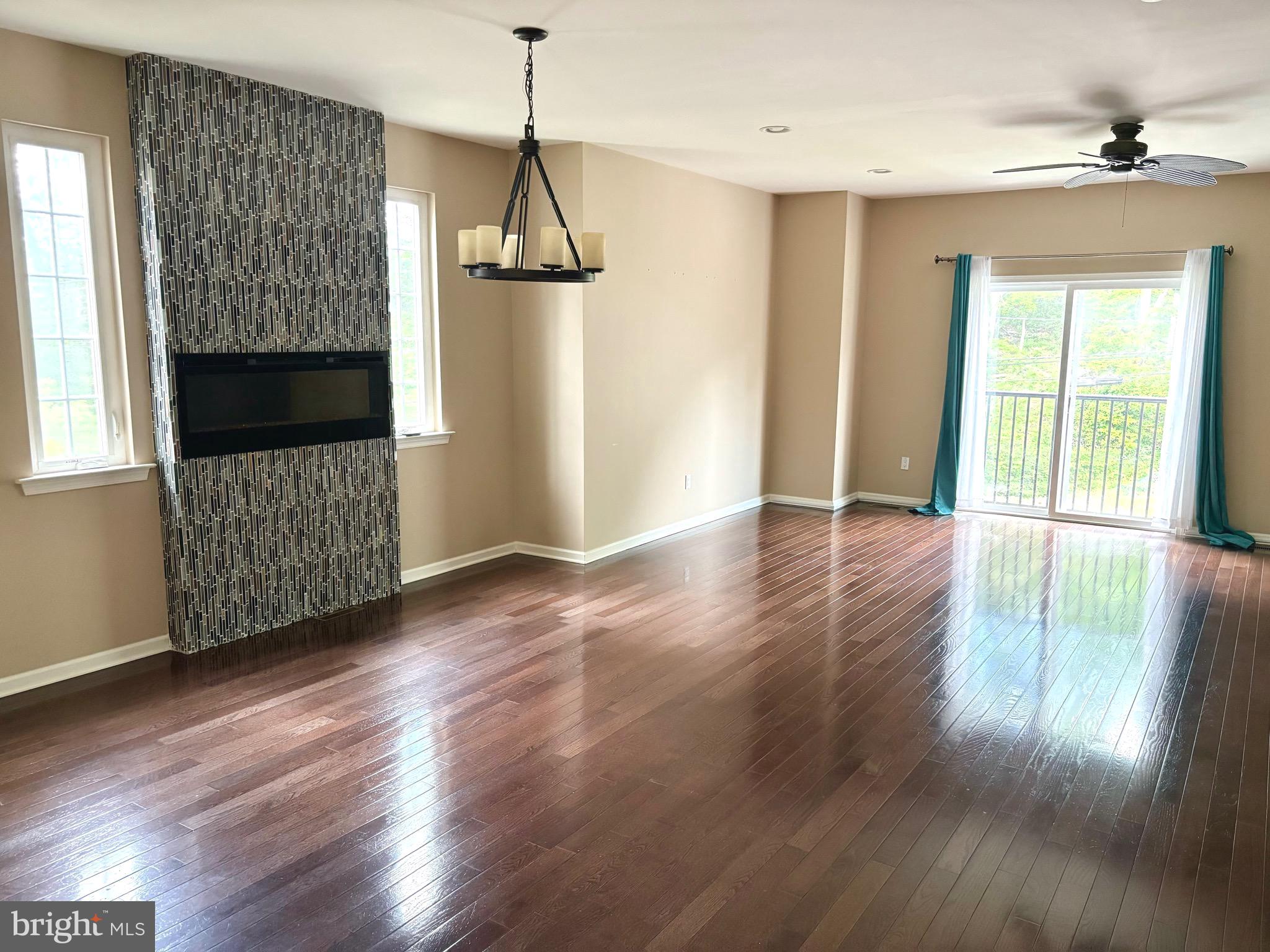 ROXBOROUGH - Residential Lease