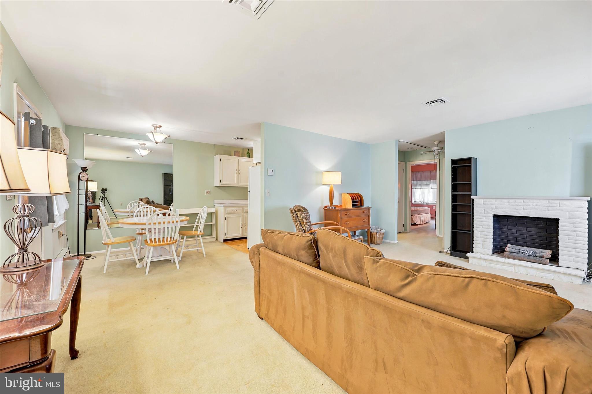 135 HUNTINGTON DRIVE