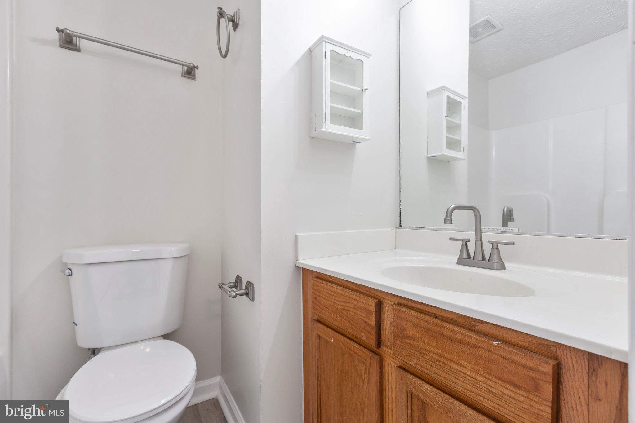 BROOKWOOD - Residential Lease