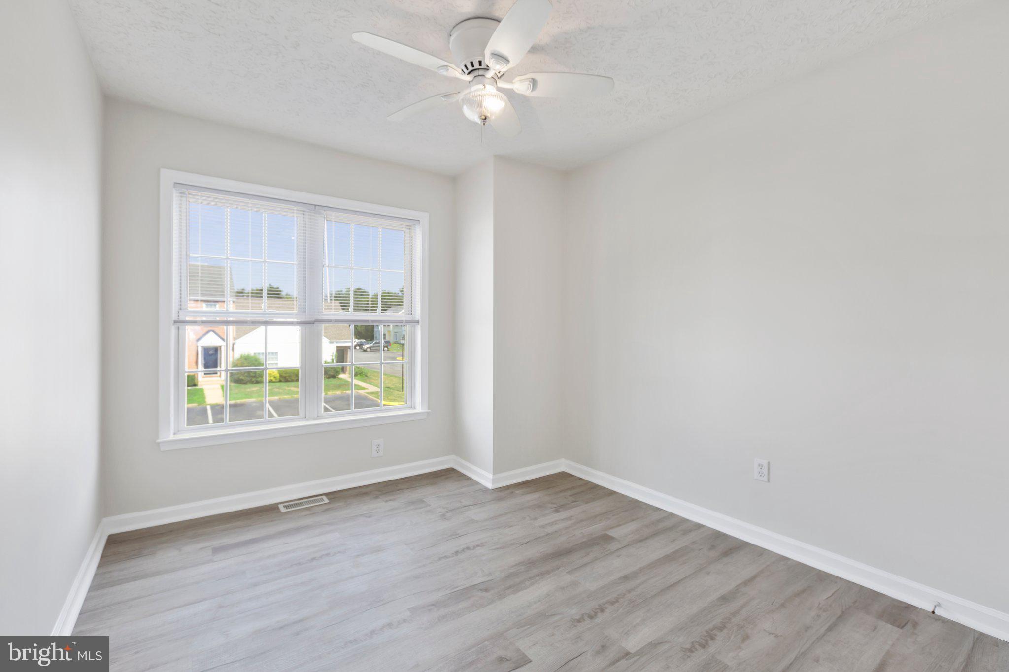 BROOKWOOD - Residential Lease