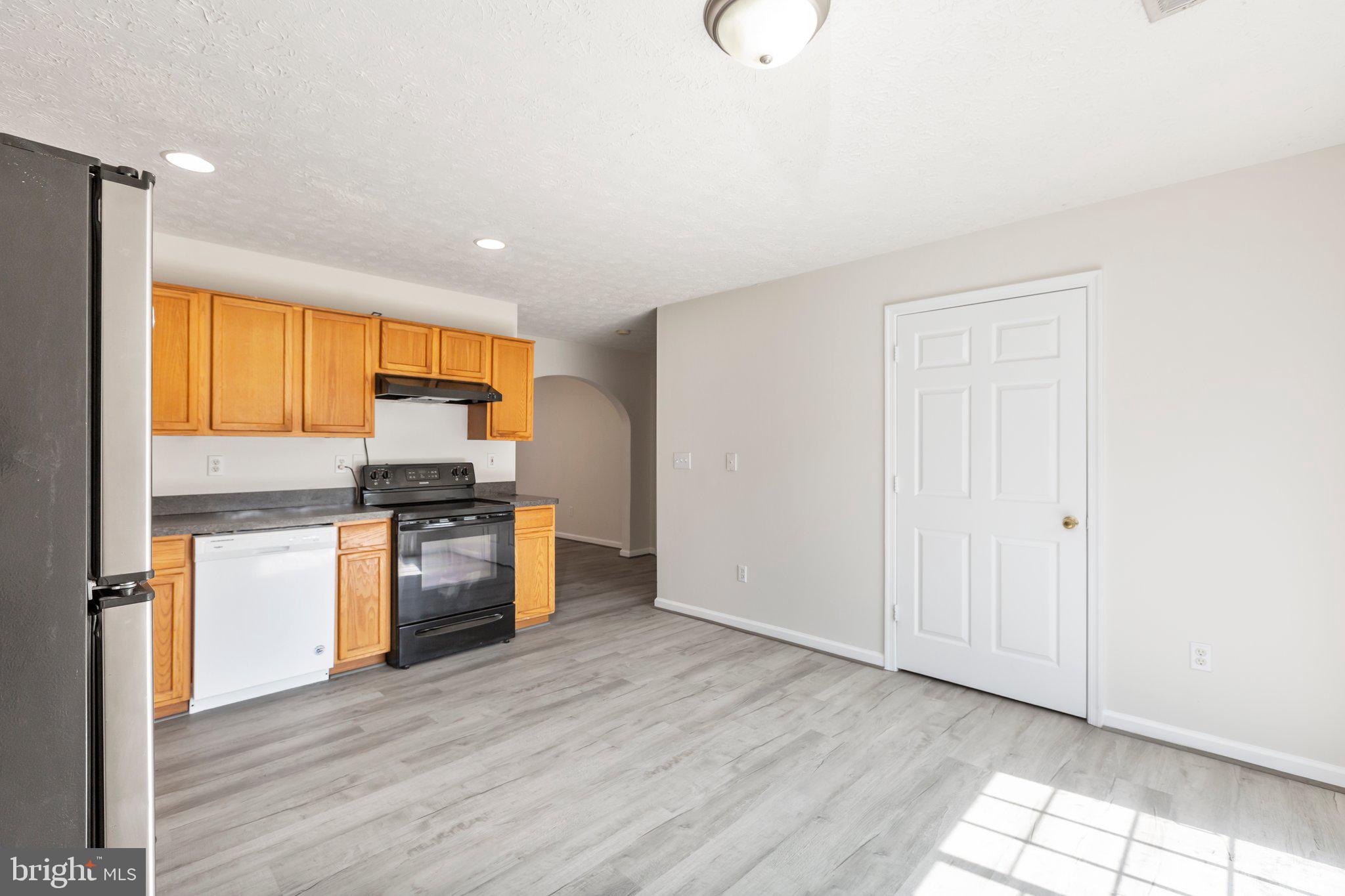 BROOKWOOD - Residential Lease