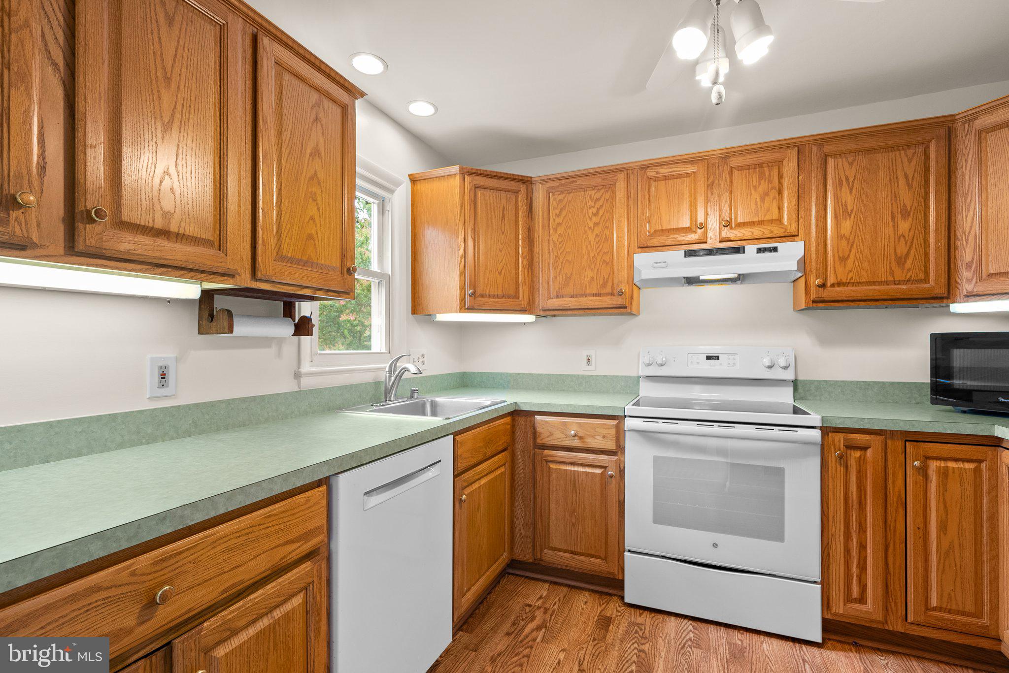 GREENBRIER KNOLLS - Residential