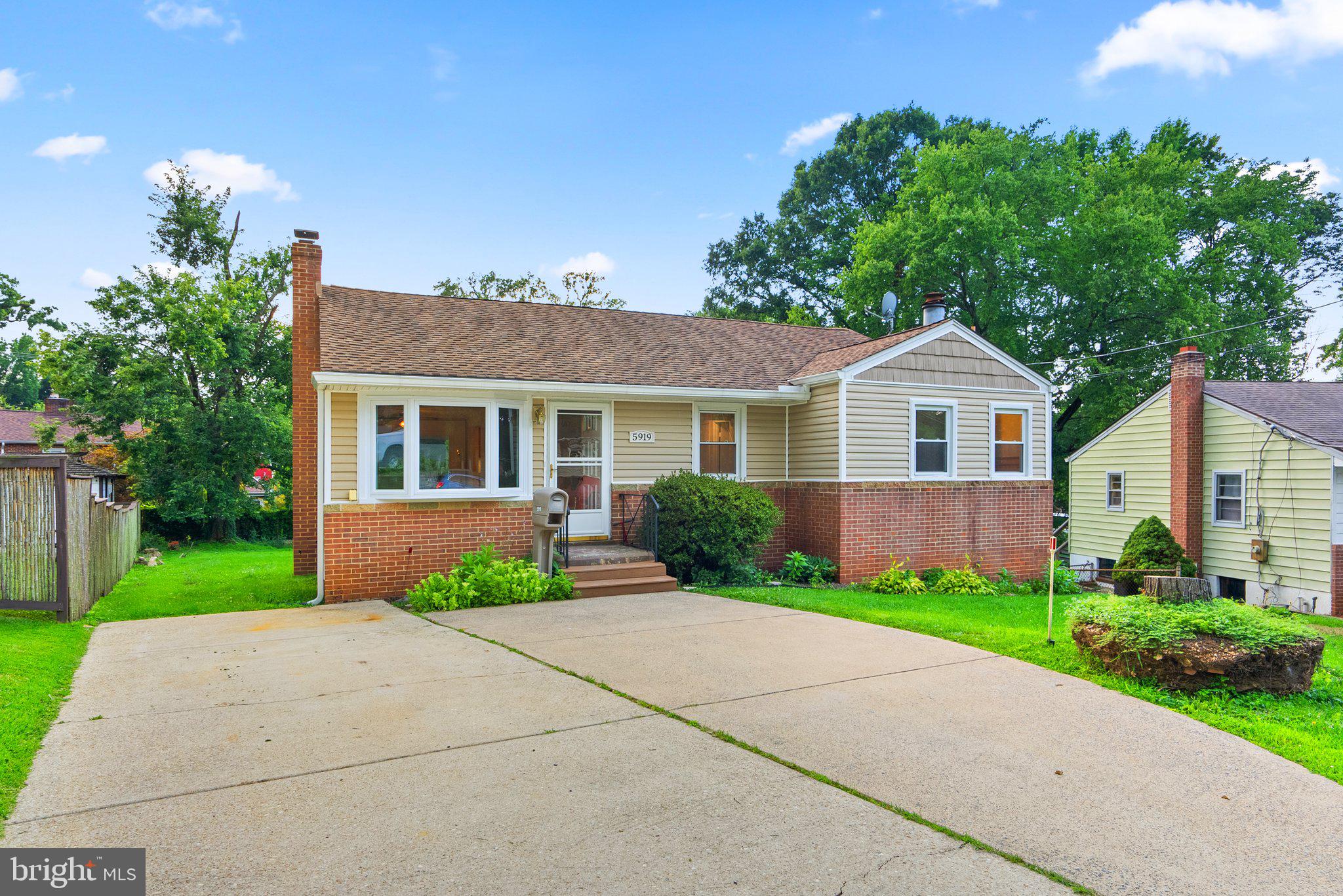 GREENBRIER KNOLLS - Residential