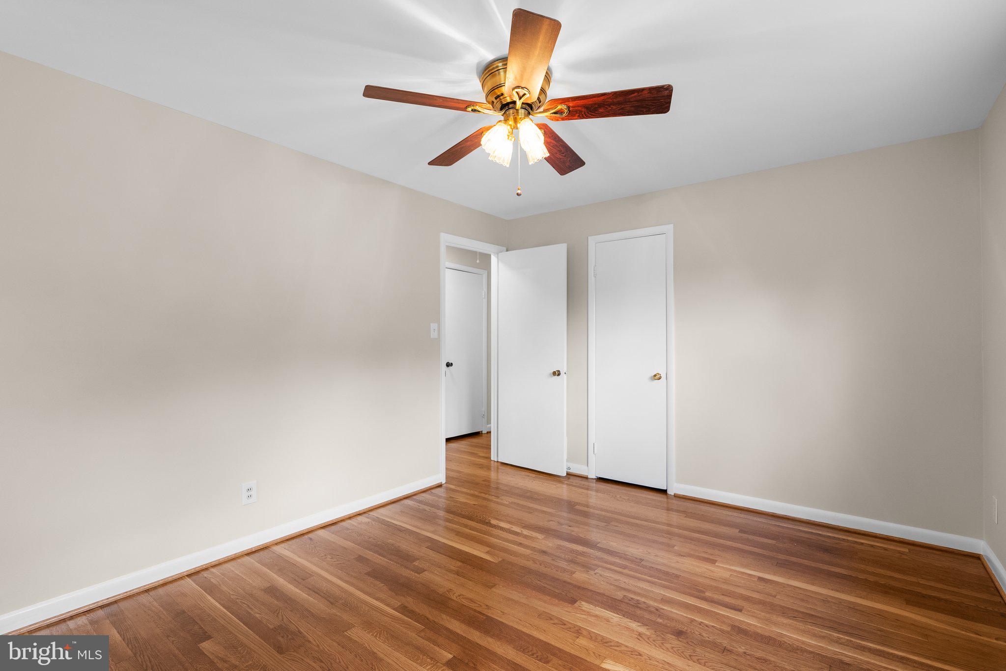 GREENBRIER KNOLLS - Residential