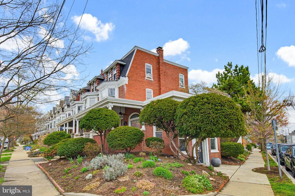 Photo of 405 College Avenue, LANCASTER, PA 17603 (MLS # PALA2085608)