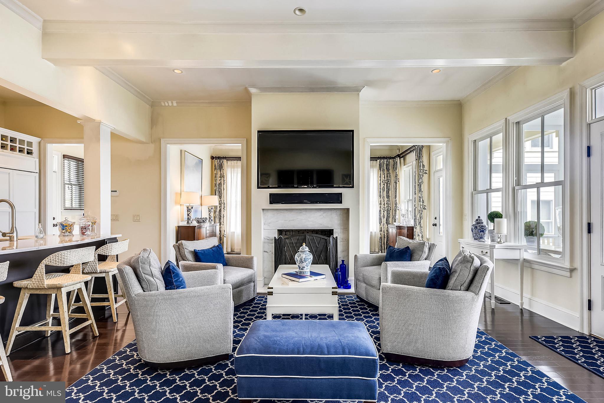 EASTON VILLAGE - Residential