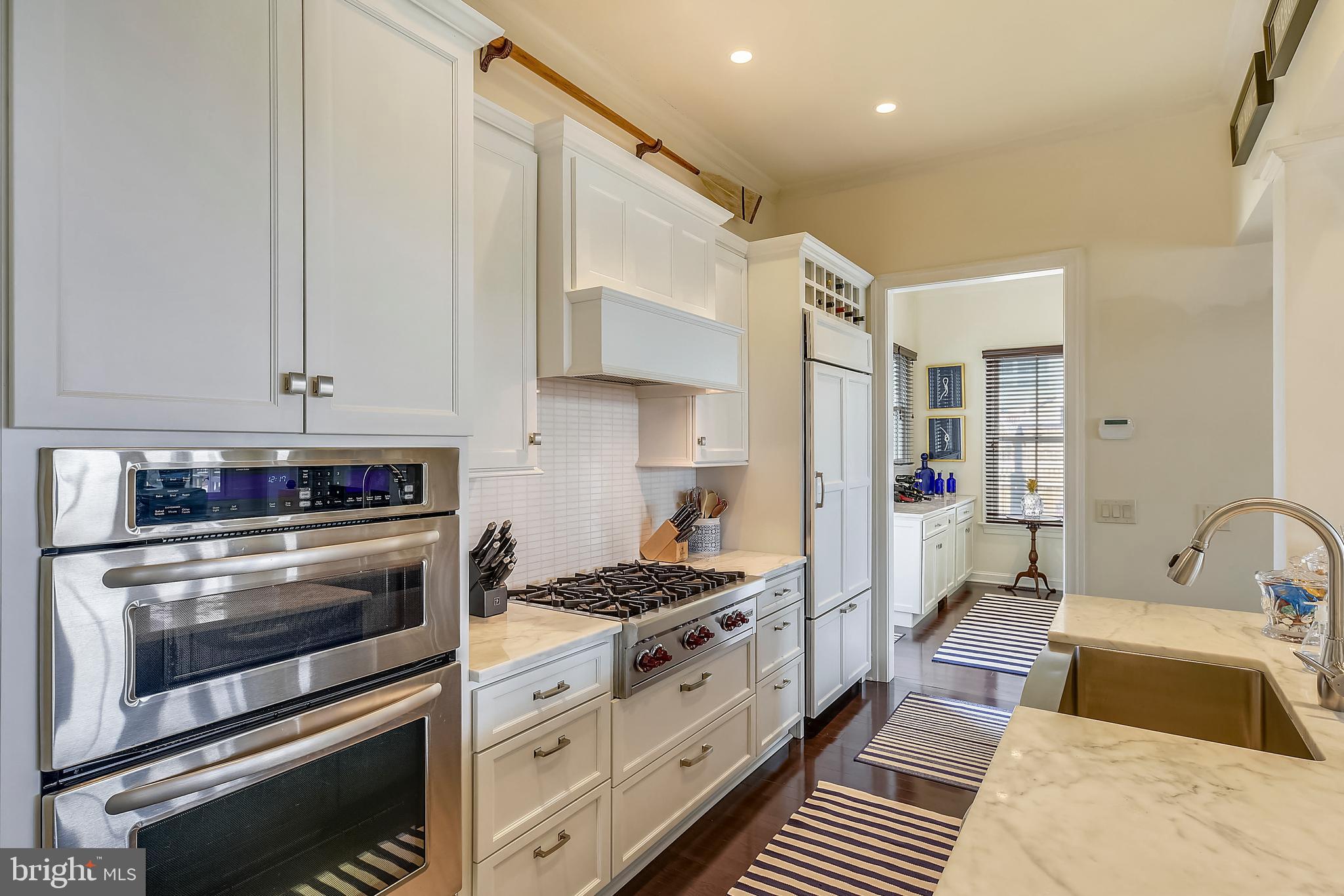 EASTON VILLAGE - Residential