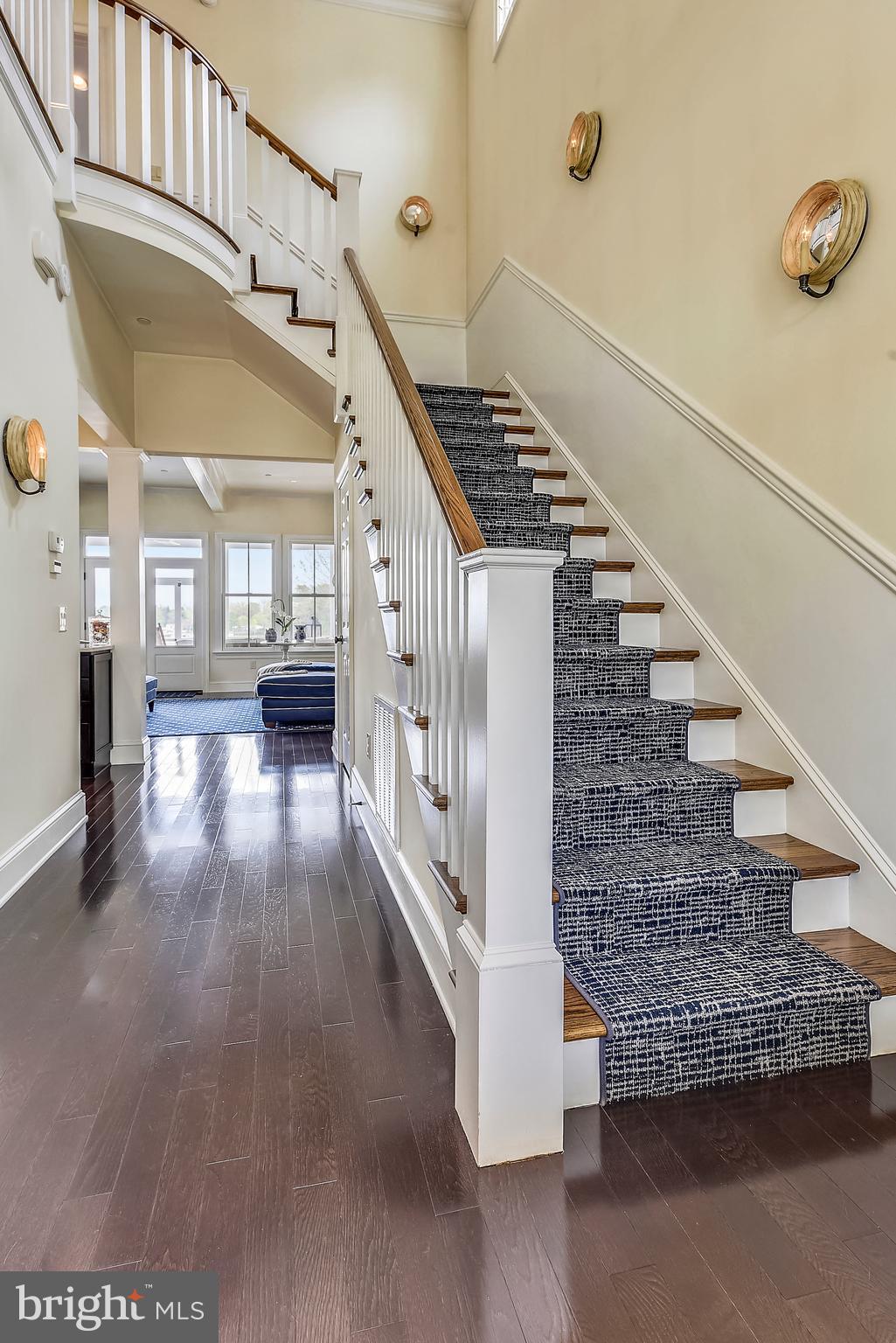 EASTON VILLAGE - Residential