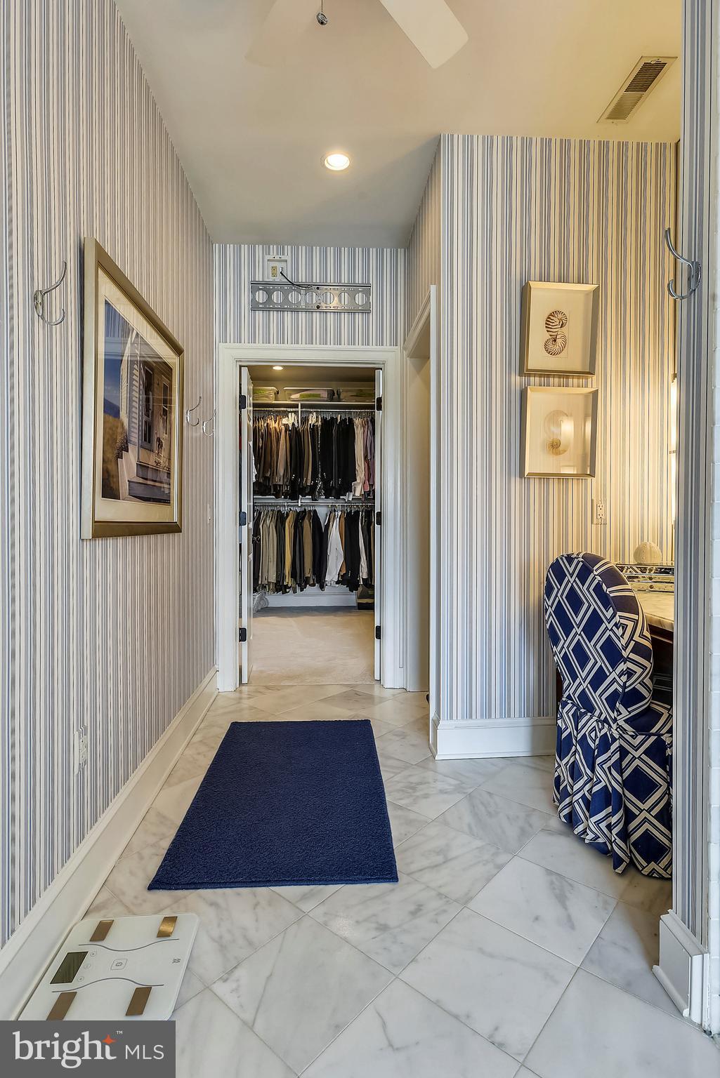 EASTON VILLAGE - Residential