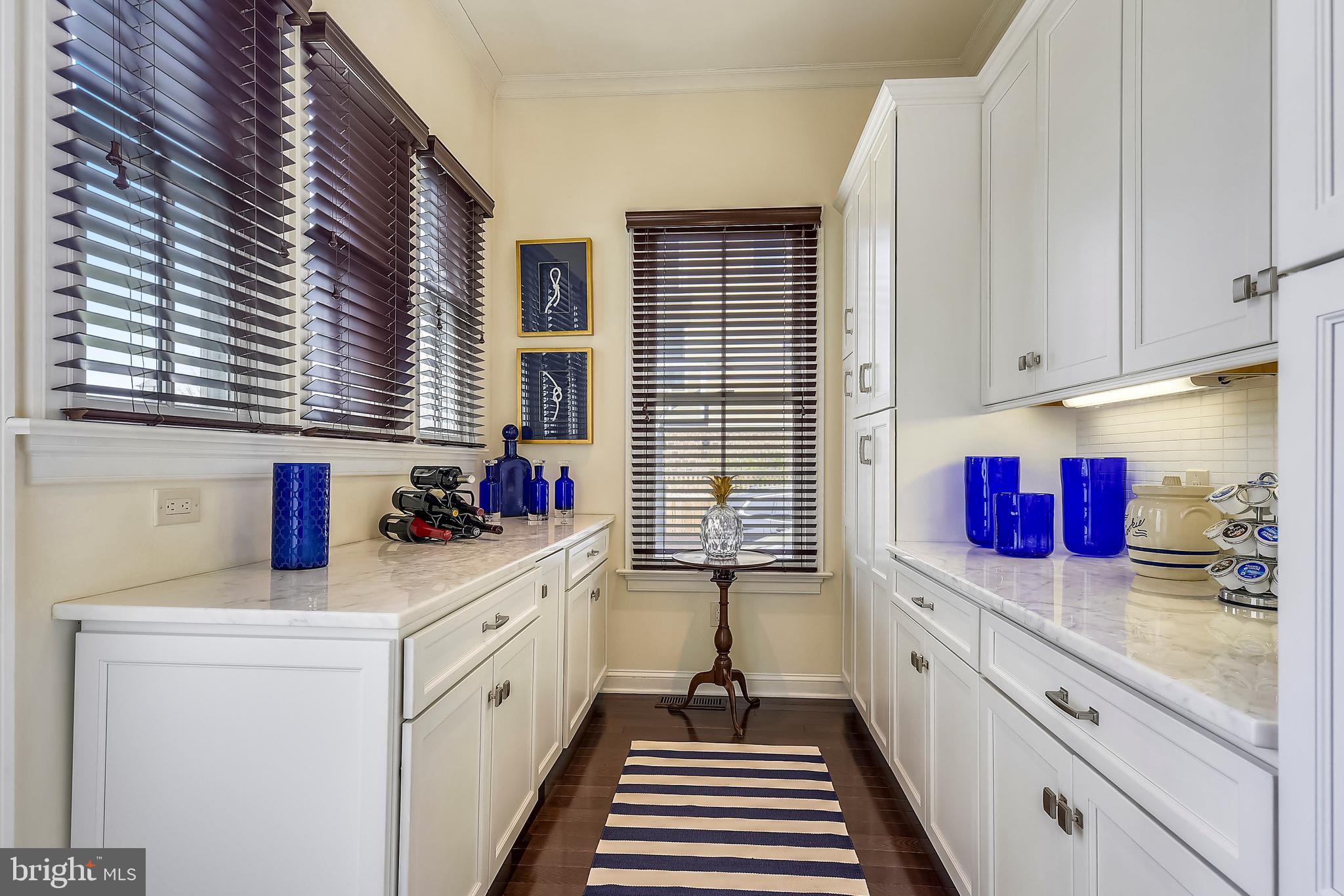 EASTON VILLAGE - Residential