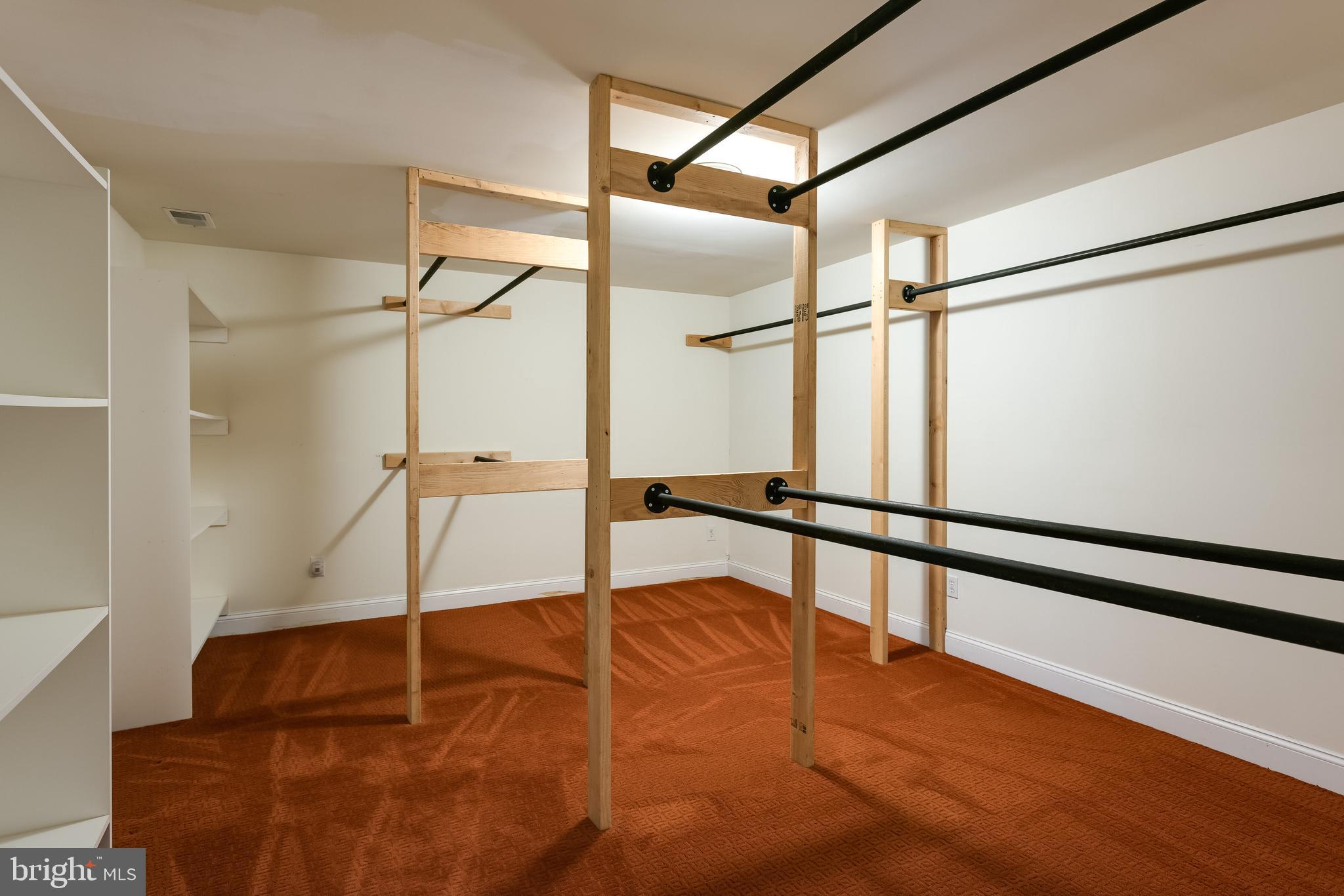 THE WOODS - Residential