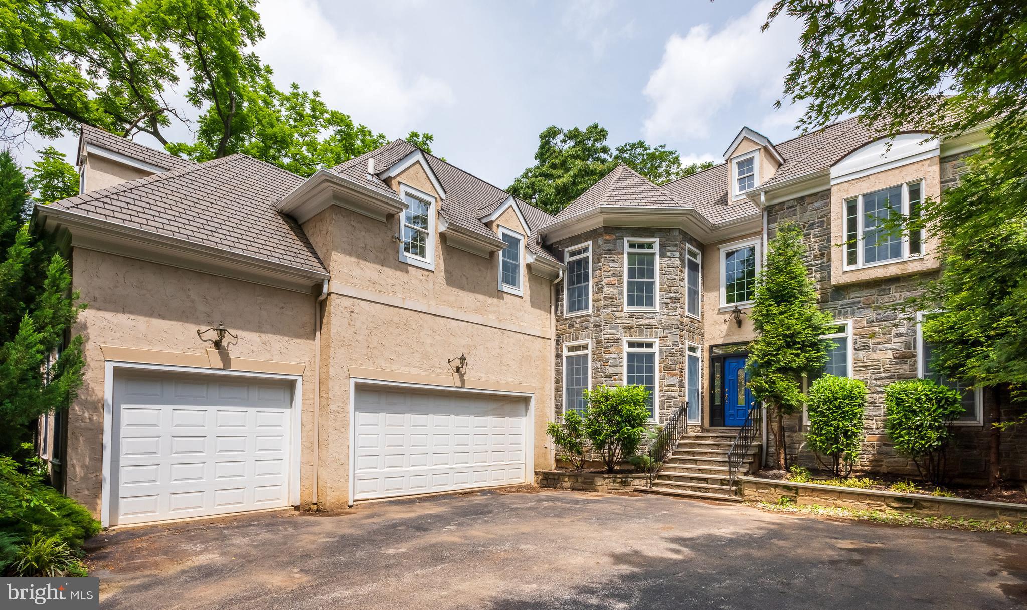 THE WOODS - Residential