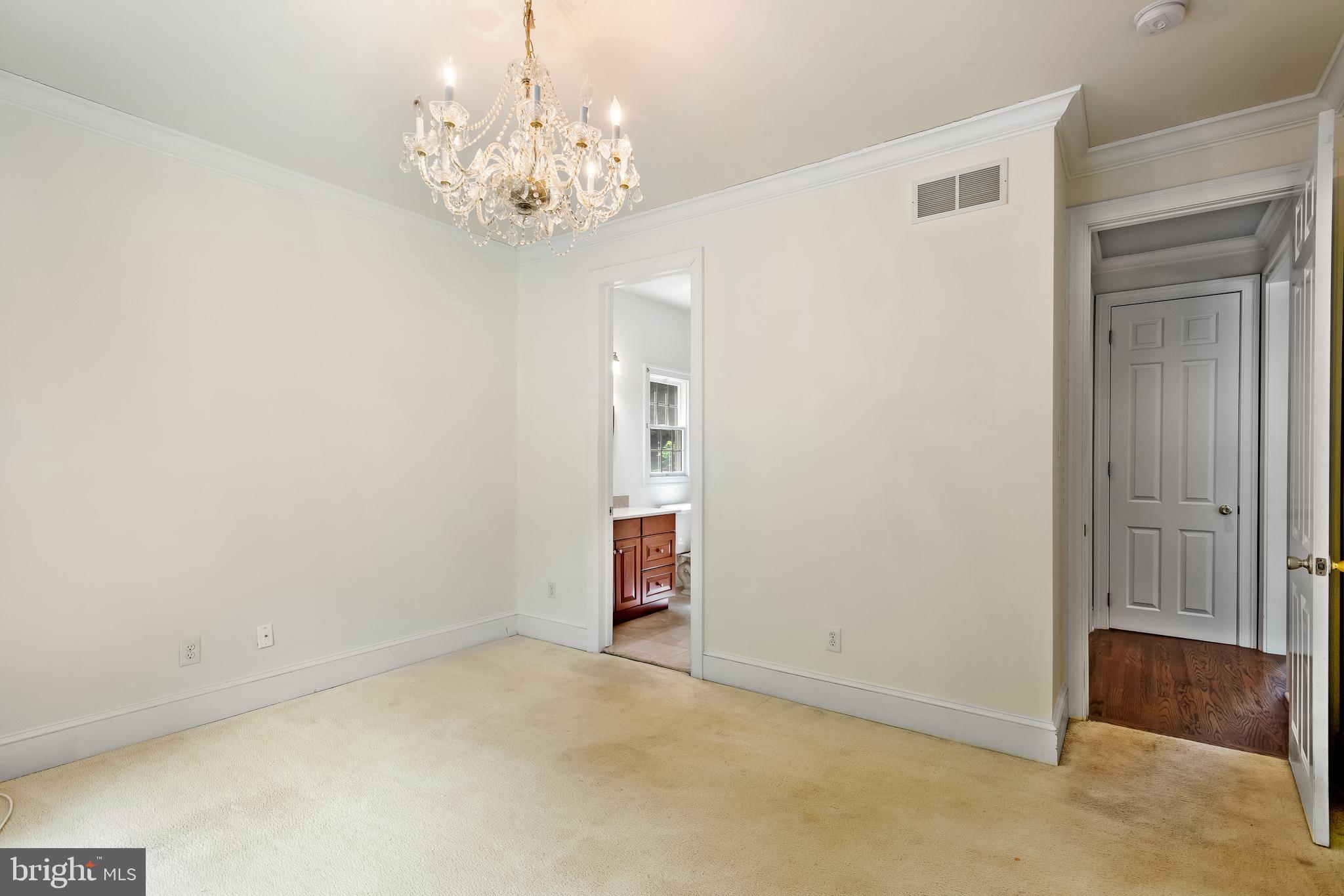 THE WOODS - Residential