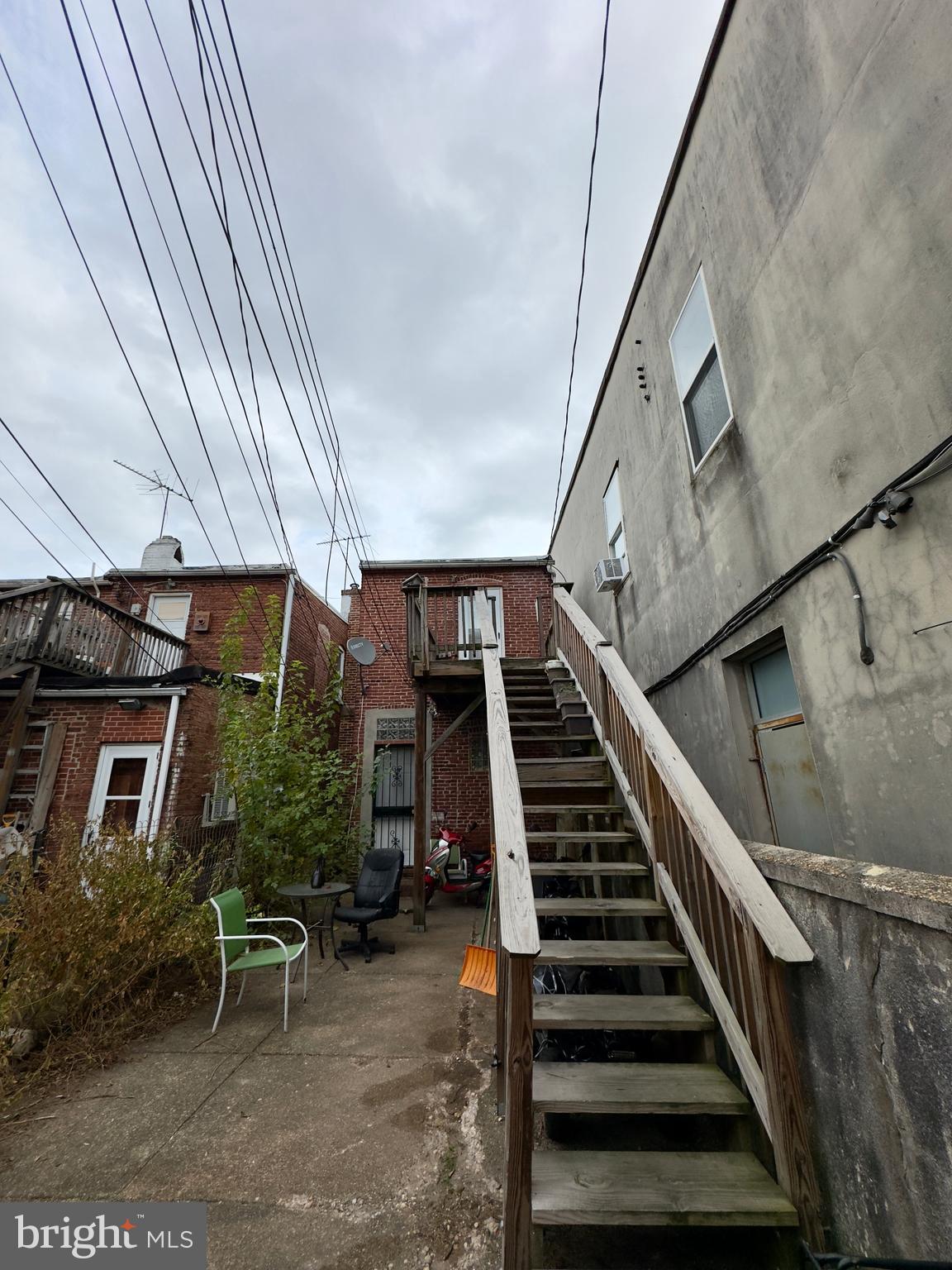HIGHLANDTOWN - Residential Lease
