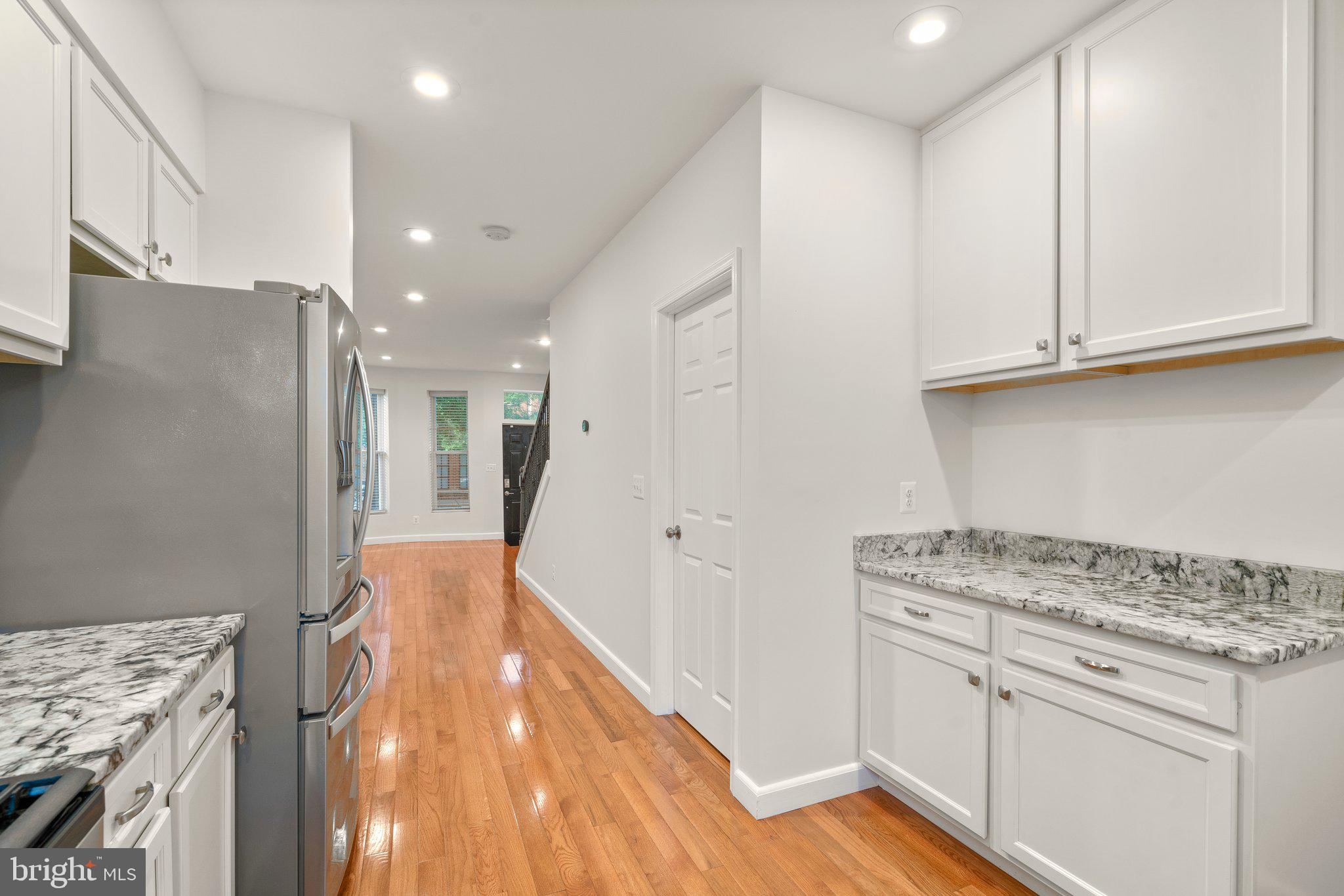 BARCLAY - Residential