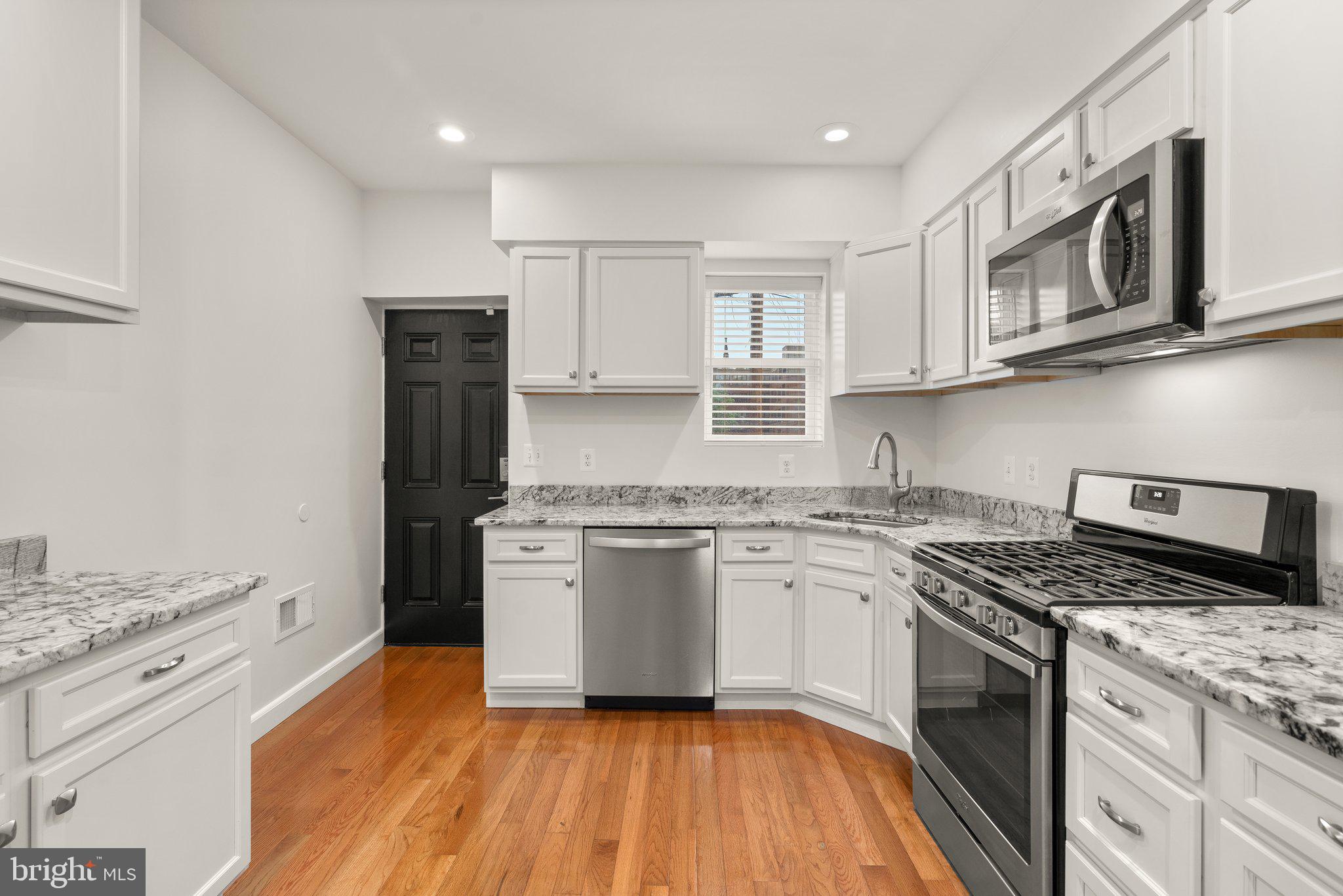 BARCLAY - Residential