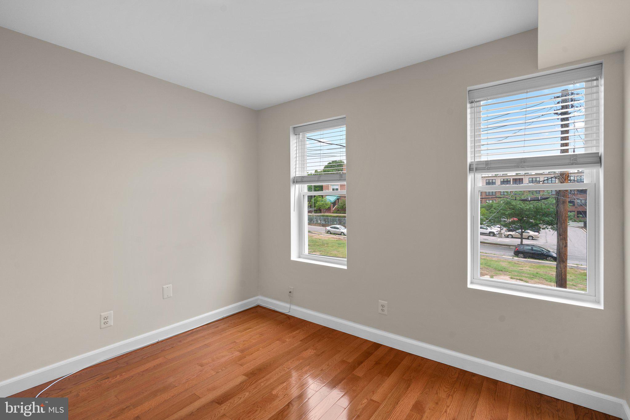 BARCLAY - Residential