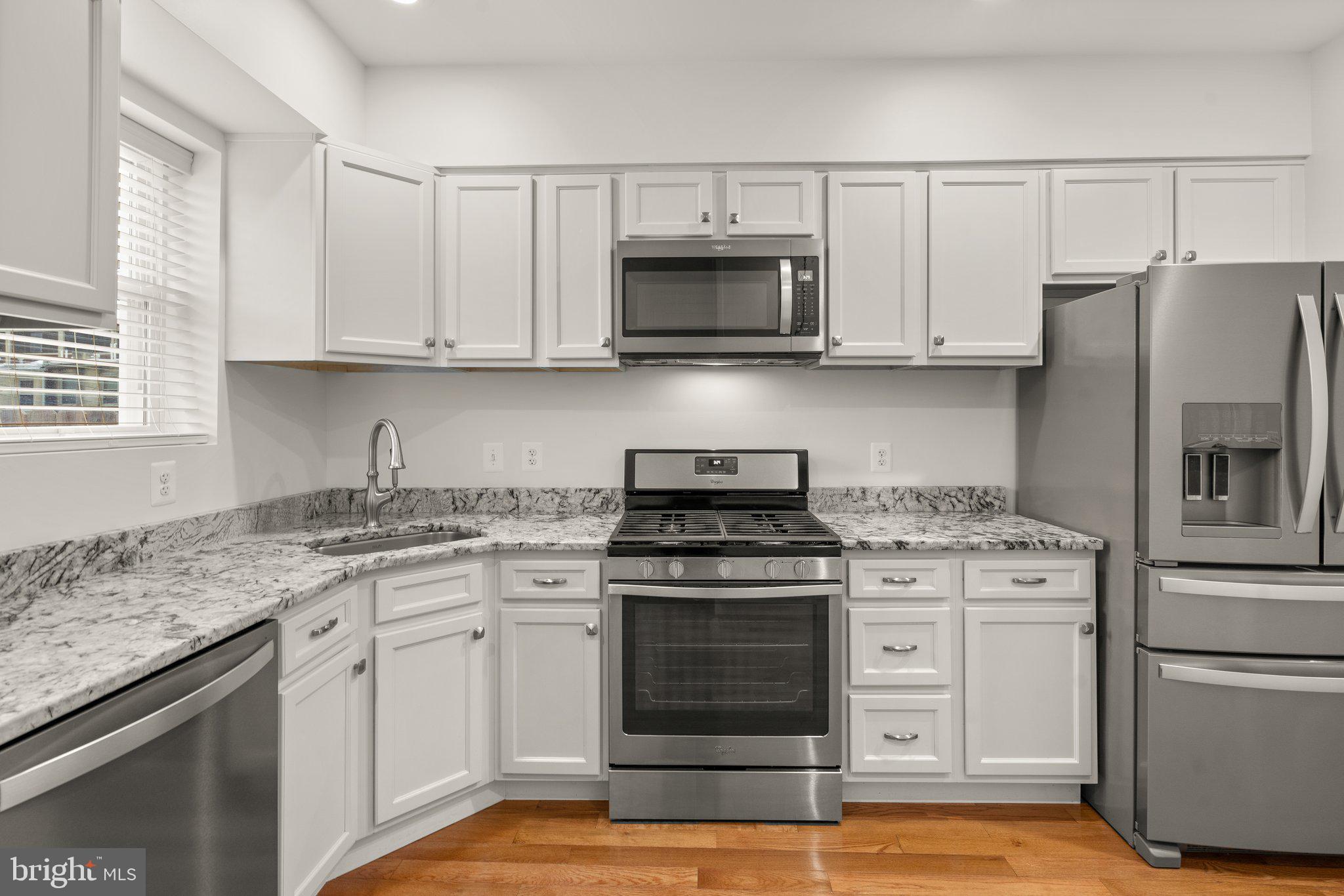 BARCLAY - Residential