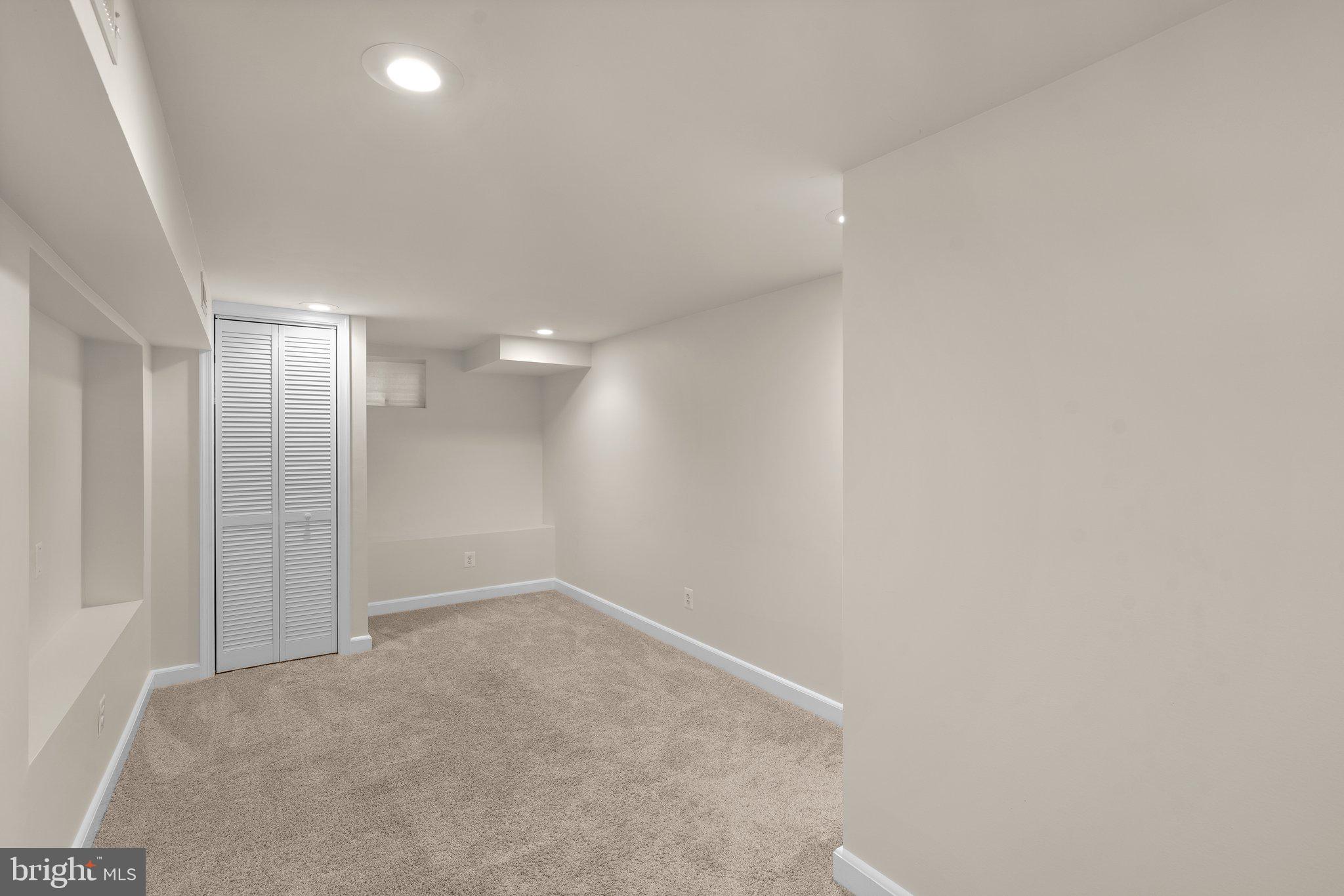 BARCLAY - Residential