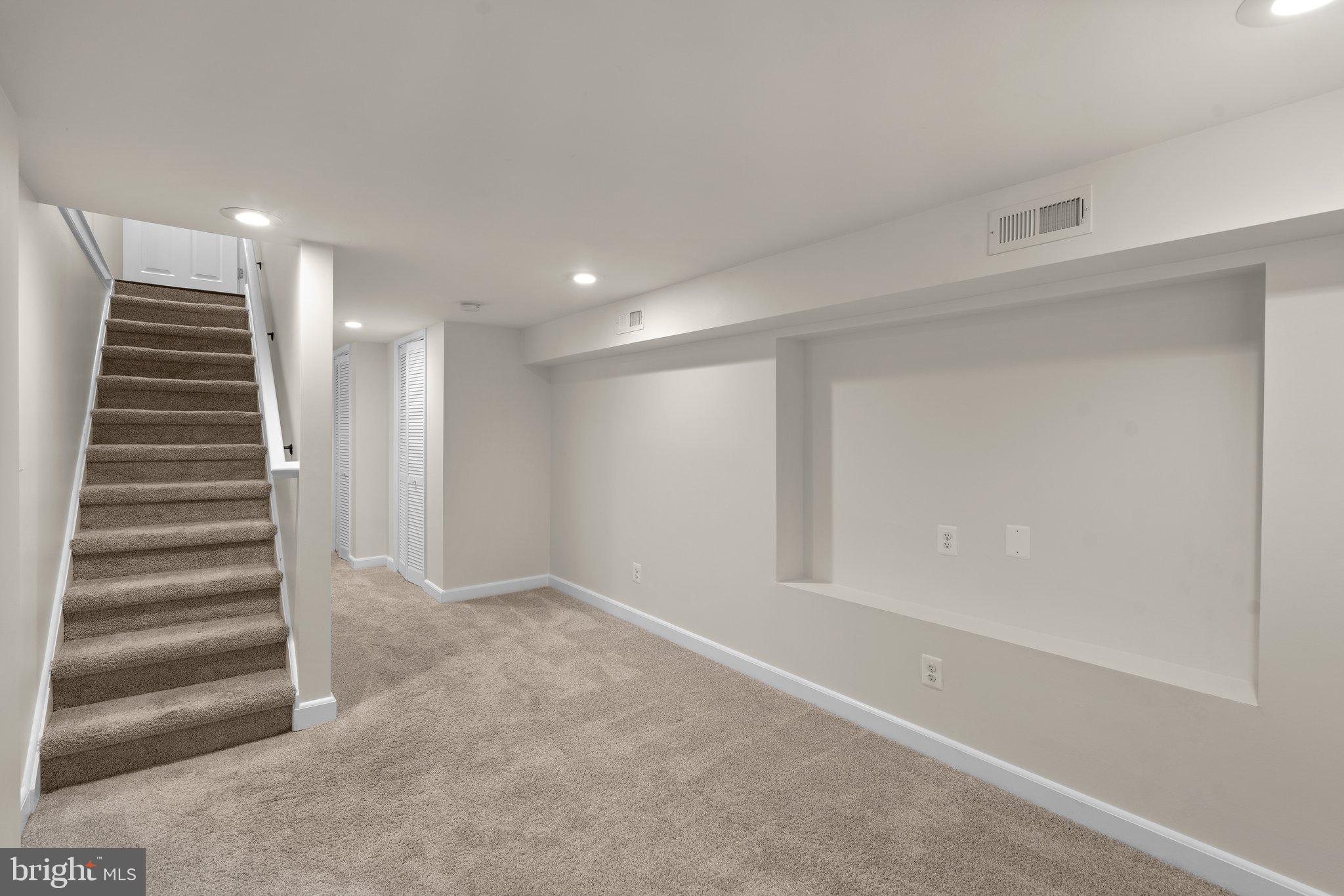 BARCLAY - Residential