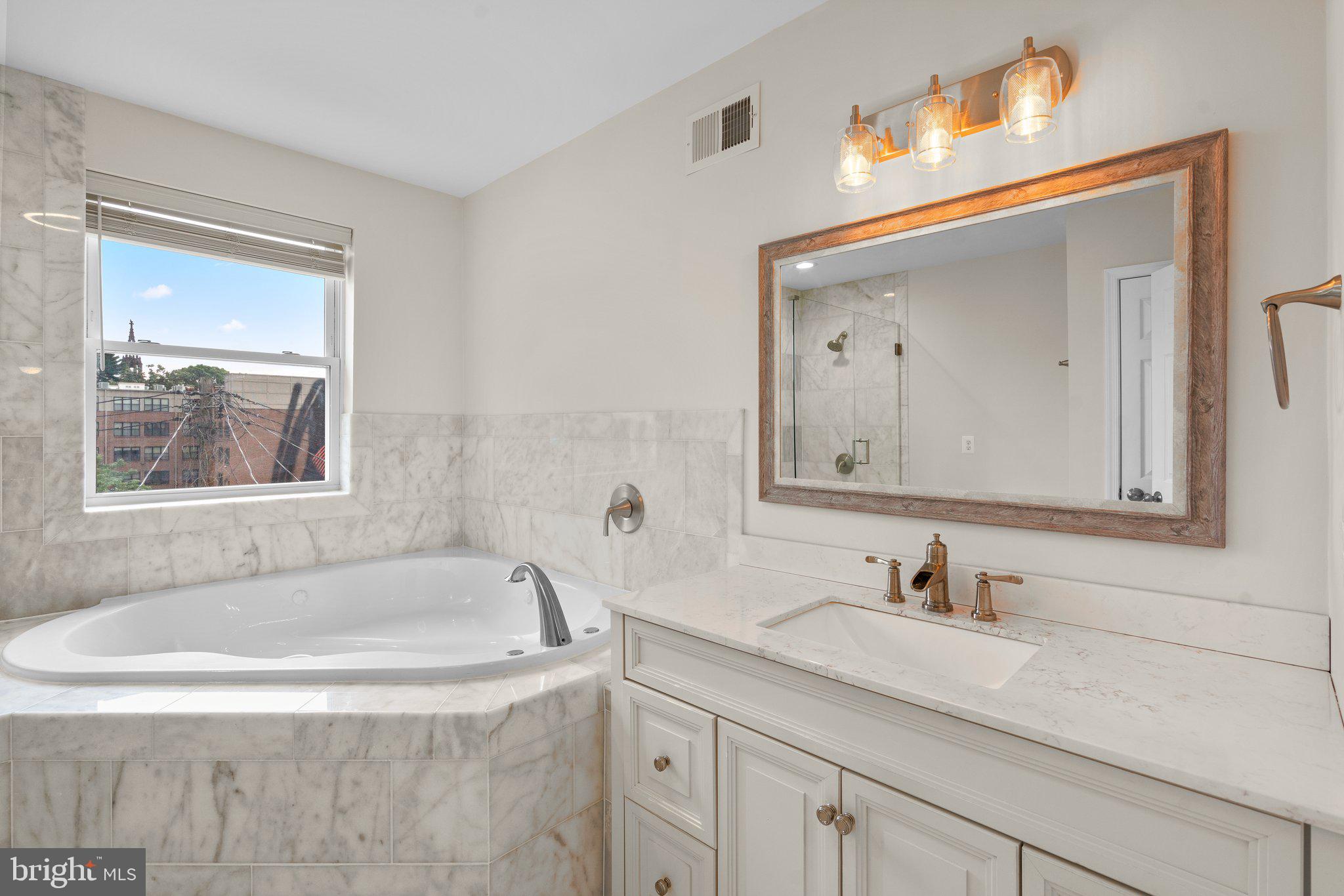 BARCLAY - Residential