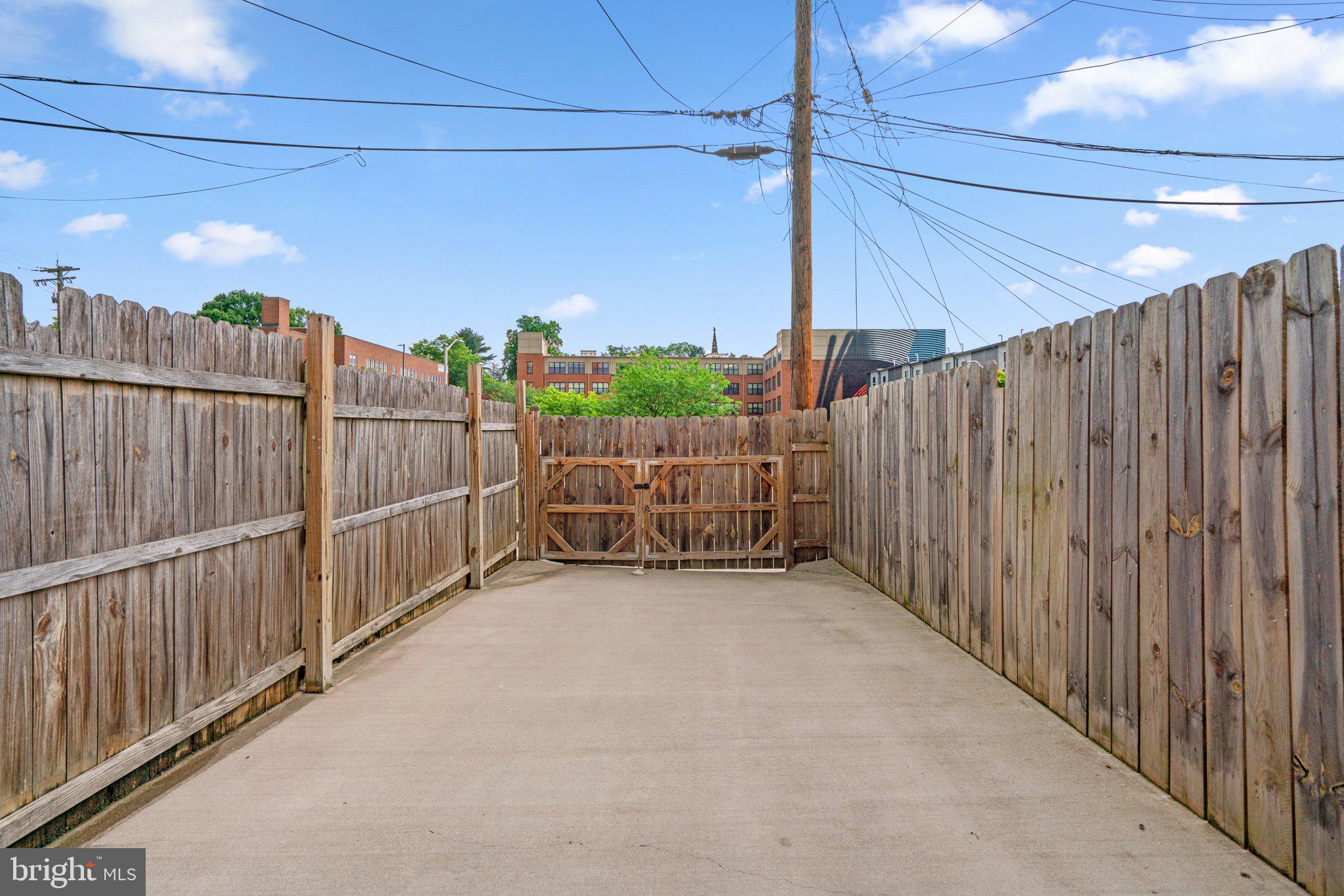 BARCLAY - Residential