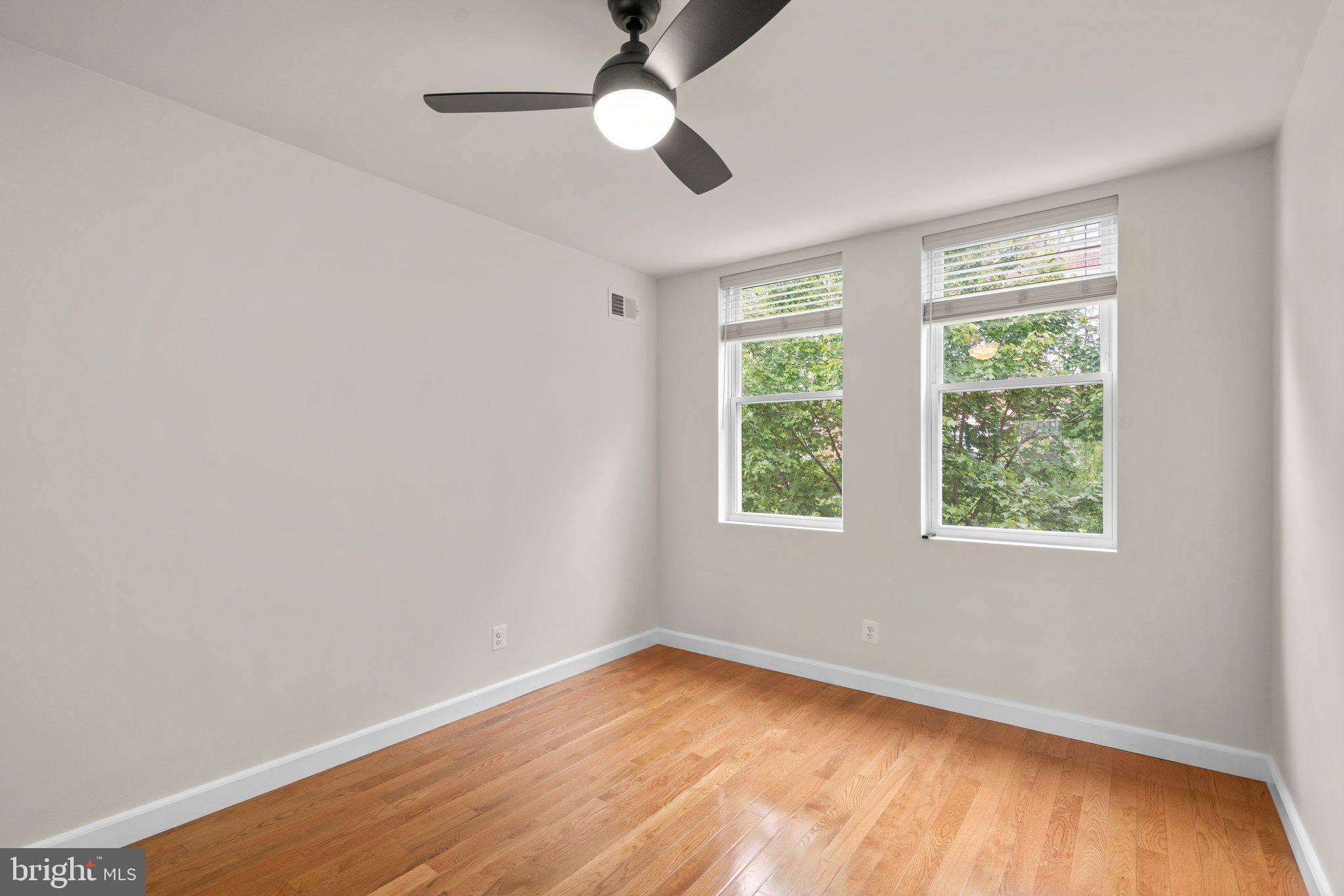 BARCLAY - Residential