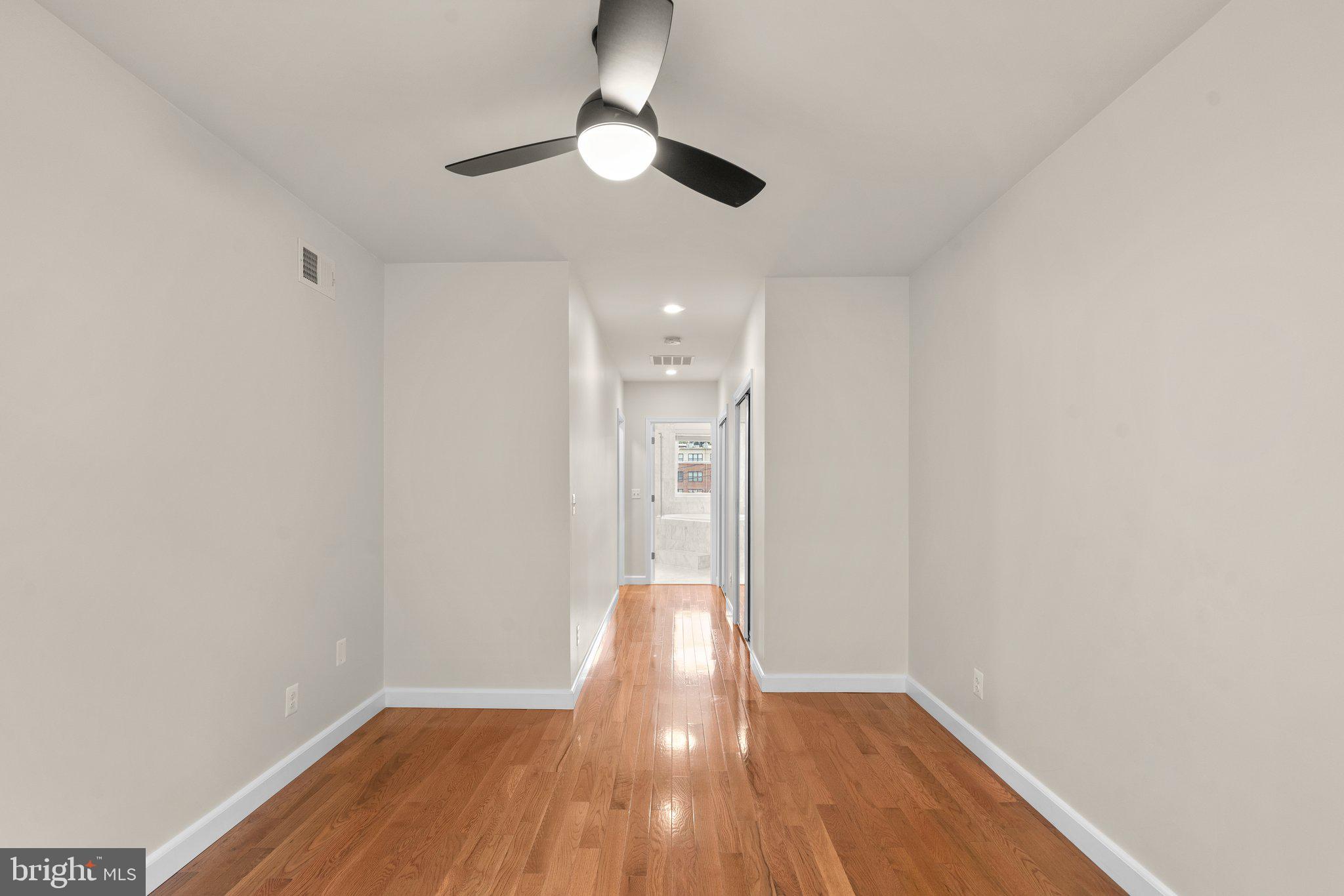 BARCLAY - Residential