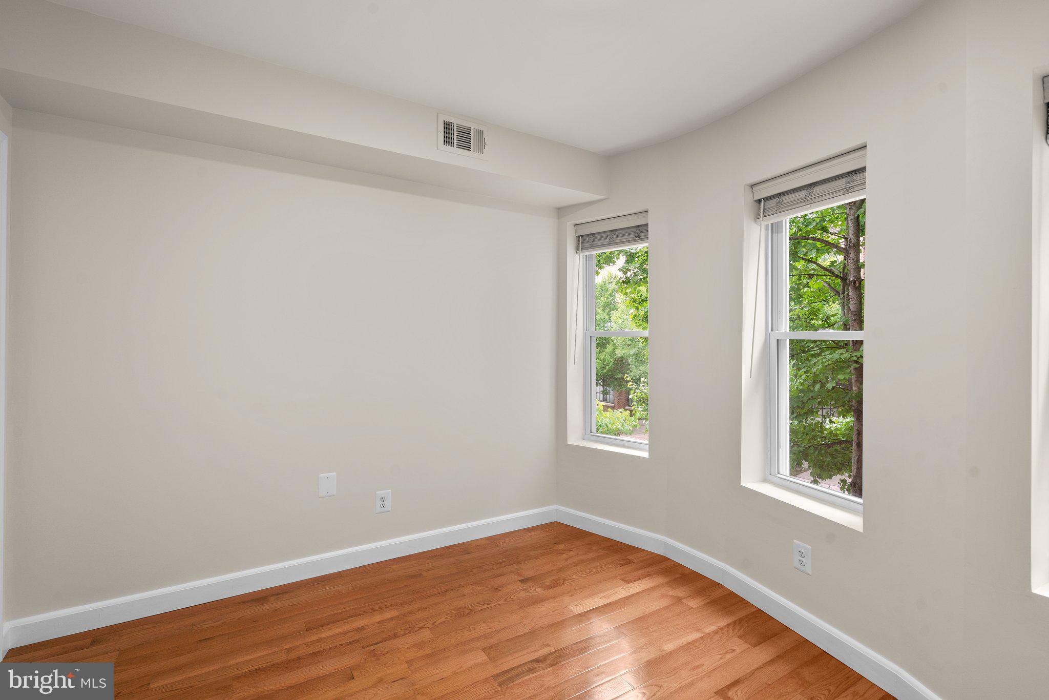 BARCLAY - Residential